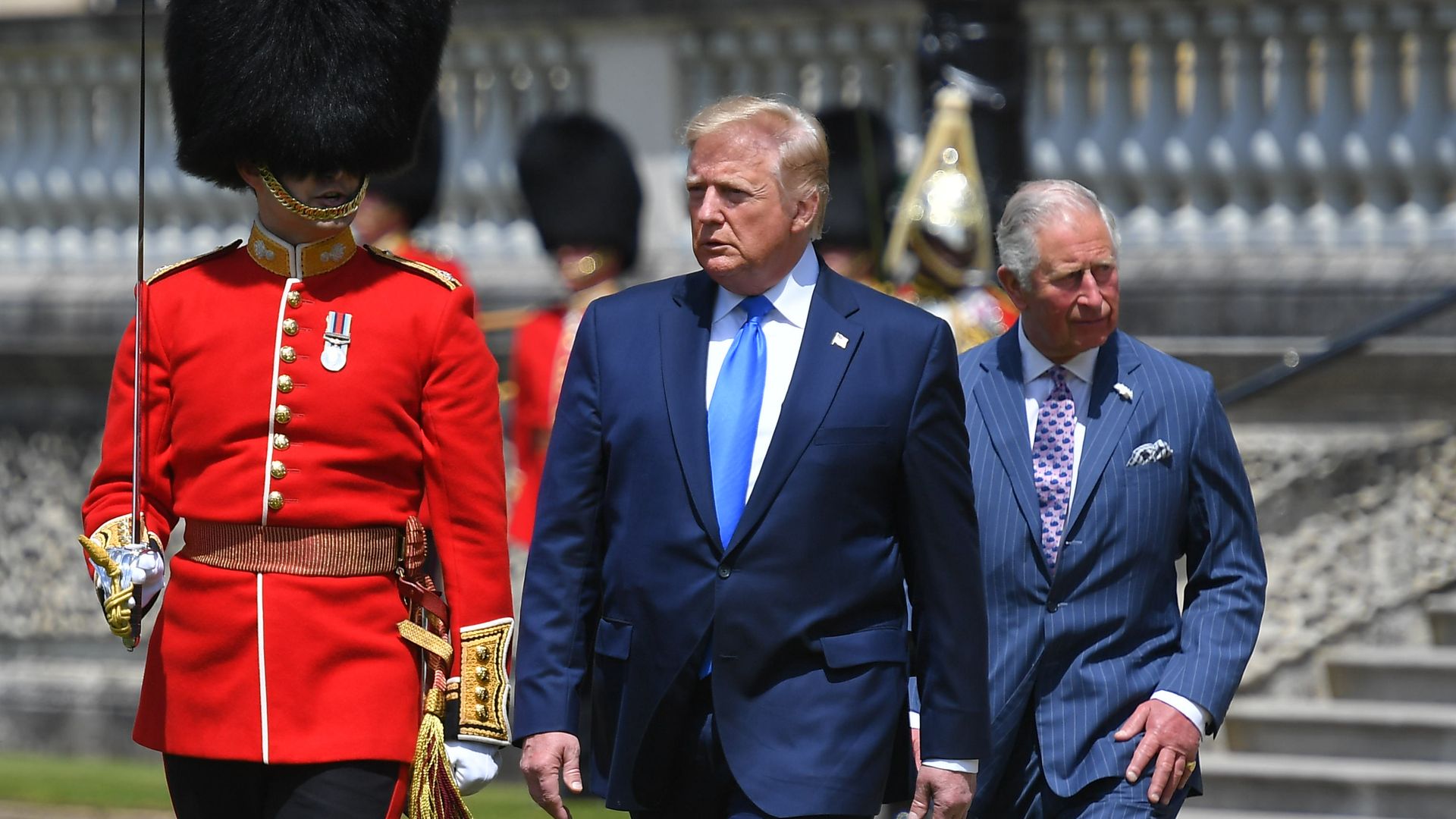 Un viaje bajo presión: Carlos III y la reina Camilla extremarán las precauciones en Estados Unidos tras el susto de seguridad en Washington