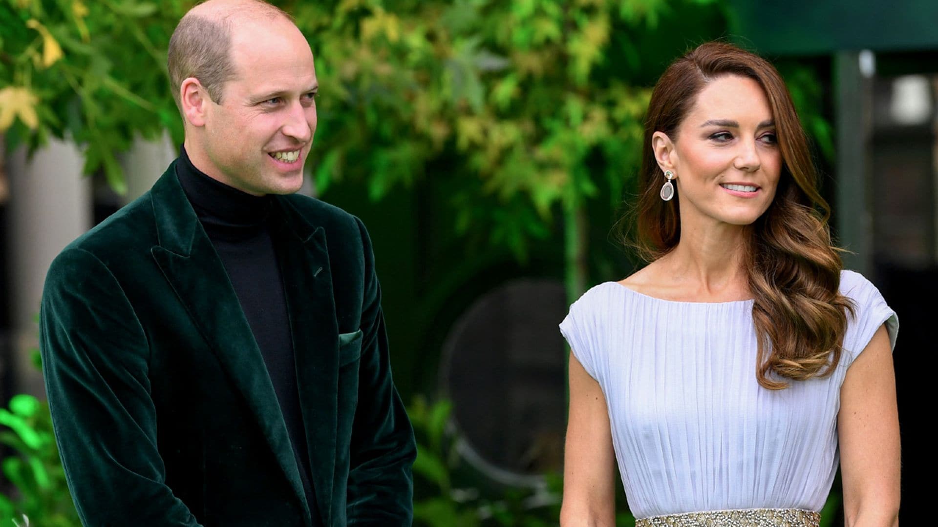 Los duques de Cambridge brillan en la alfombra verde para entregar los premios más ecológicos