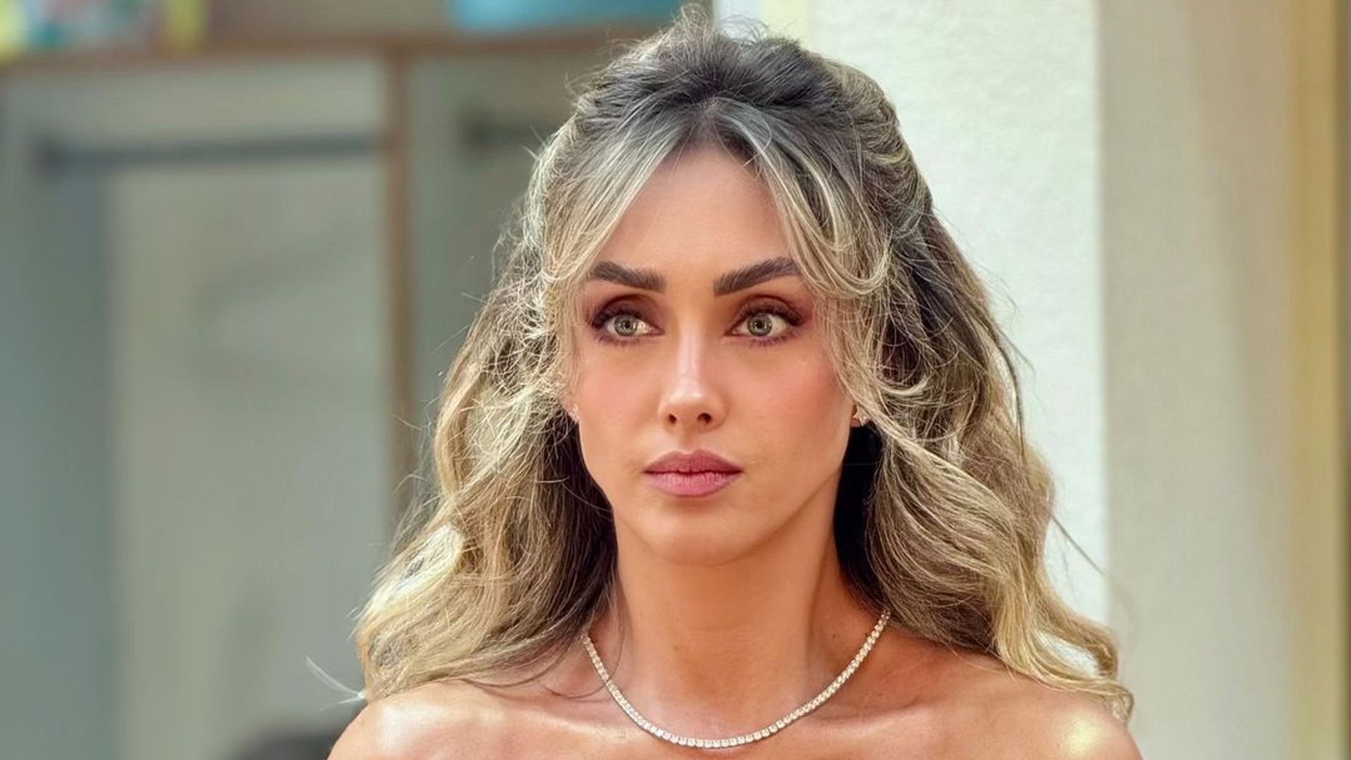 Anahí aclara la polémica por un supuesto fraude con su nombre | ¡HOLA!