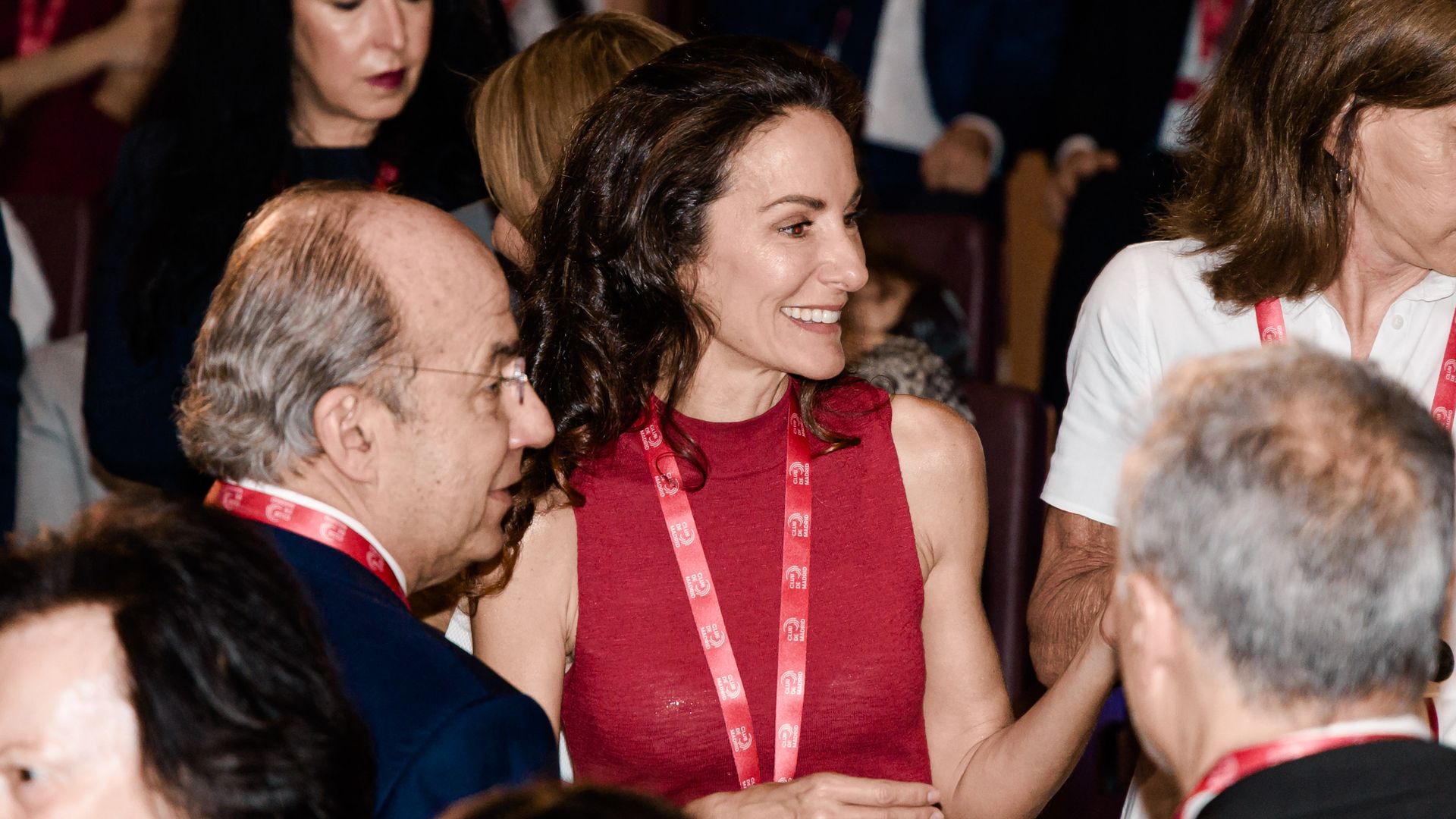 La foto que no se dio: el cruce de agendas de Felipe VI y Telma Ortiz les hace coincidir en un acto en Madrid