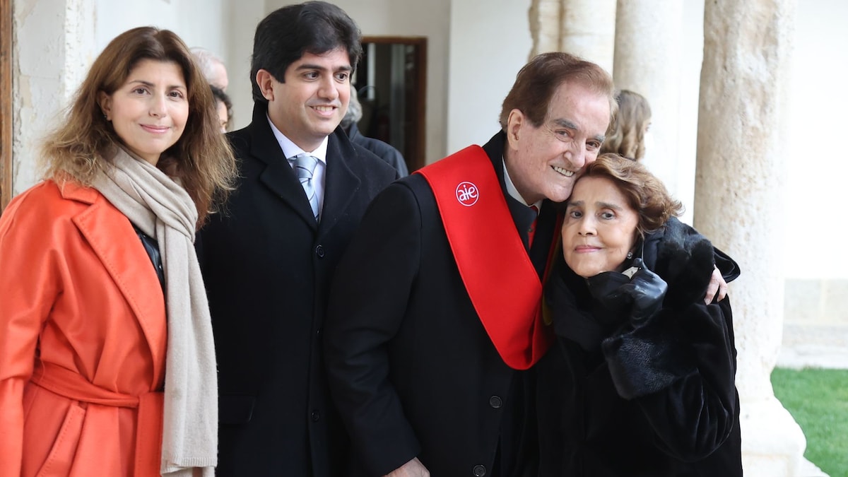 Vicky de la Calva, rota por la pérdida de su padre, revela la causa de su  fallecimiento: "Estamos todavía sin terminar de reaccionar"