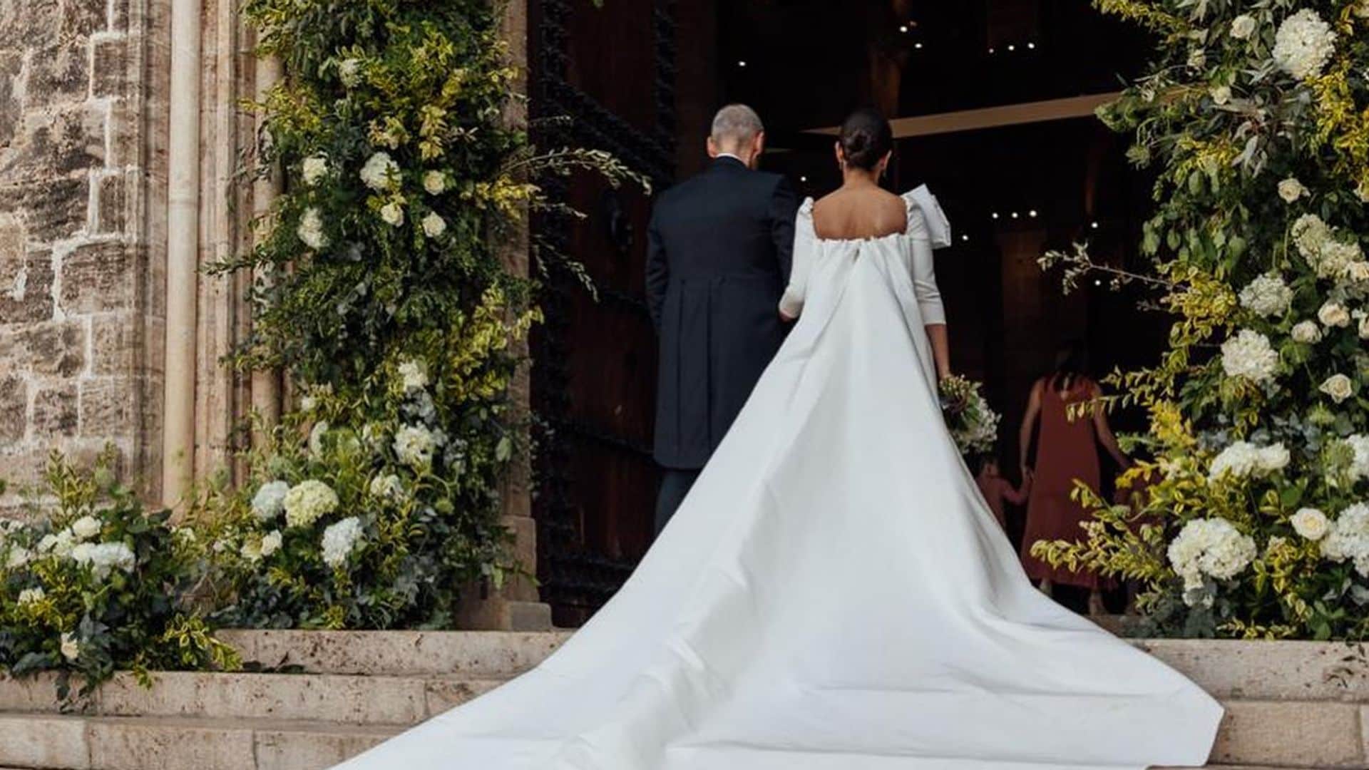 Entrada de una novia a la iglesia