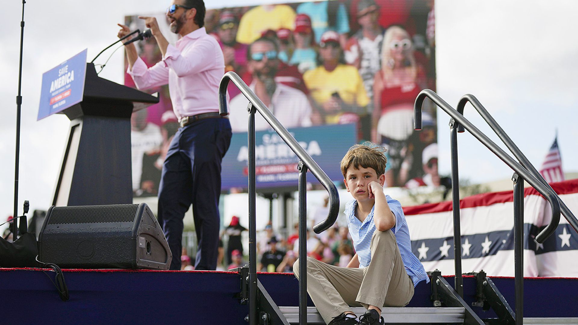 La anécdota del hijo de Donald Trump Jr. en su último mitin: 'Papá, me aburro...'