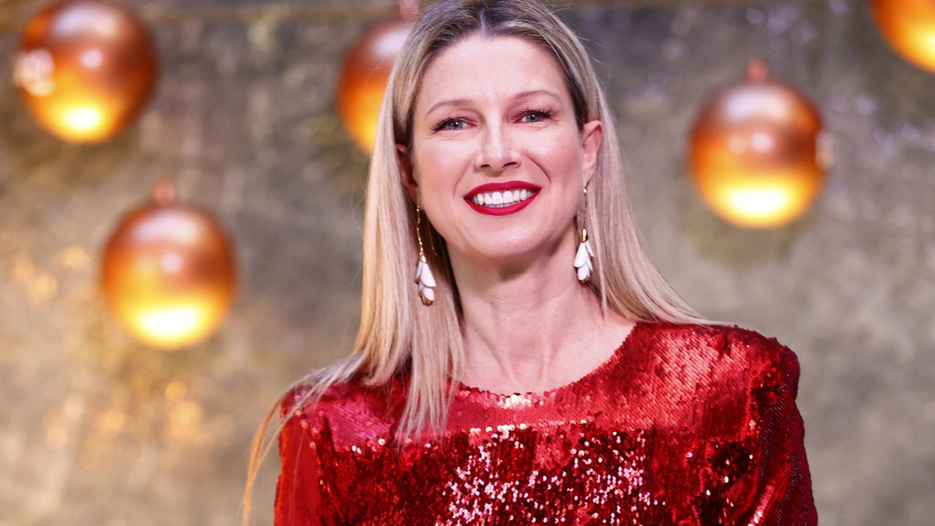 Entrevistamos a Anne Igartiburu: de lo que admira de Ana Obregón a la relación con su exmarido