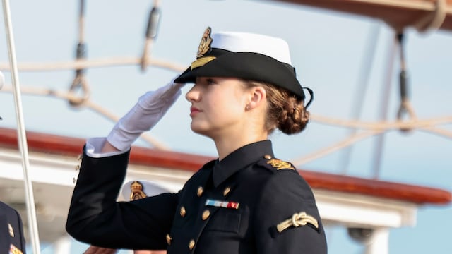 La princesa Leonor se embarca en 'Elcano' a días de comenzar su travesía