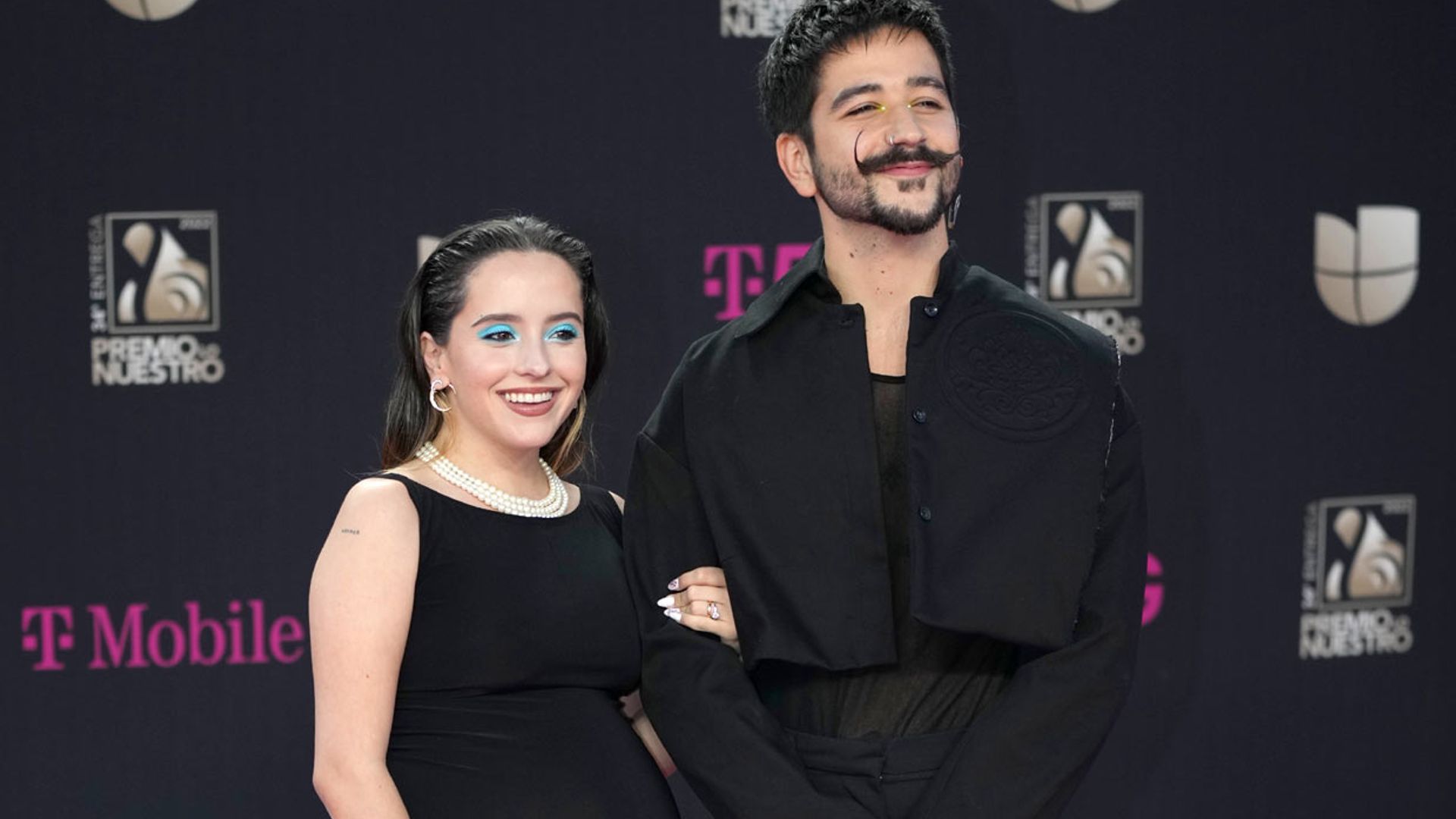 Camilo y Evaluna, dos futuros papás en los Premios Lo Nuestro