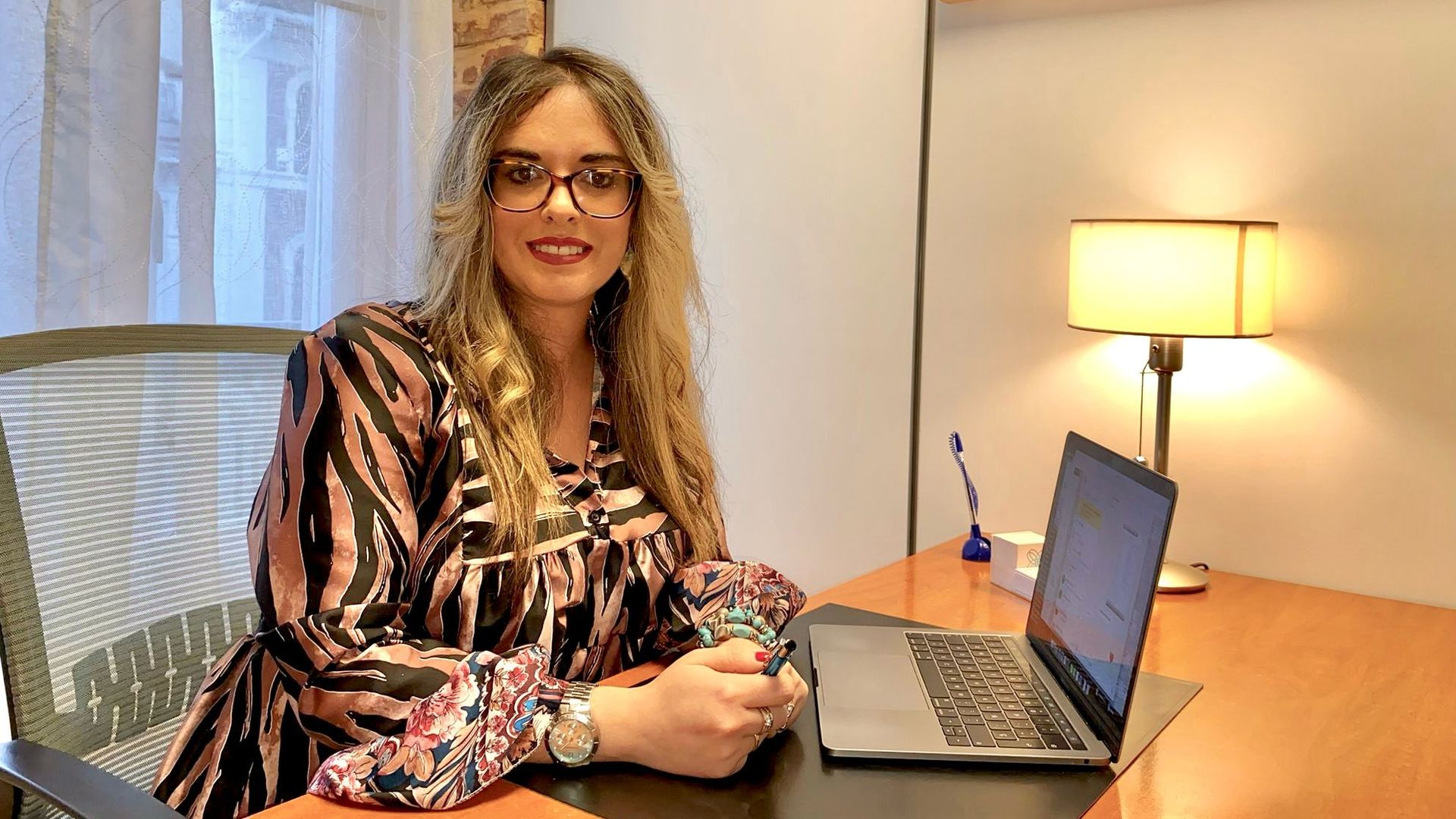 Leticia Martín Enjuto, psicóloga: "Tras el diagnóstico de ELA, la vida parece detenerse y se llena de preguntas"