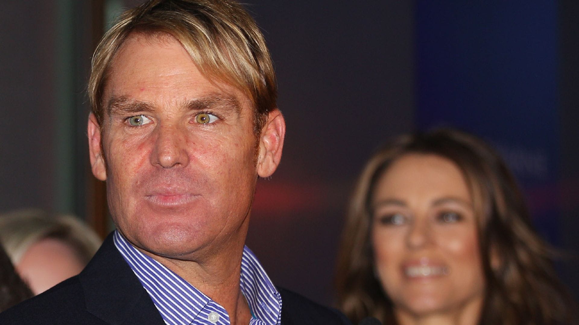 La familia de Shane Warne, exprometido de Elizabeth Hurley, se pronuncia tras su trágico fallecimiento
