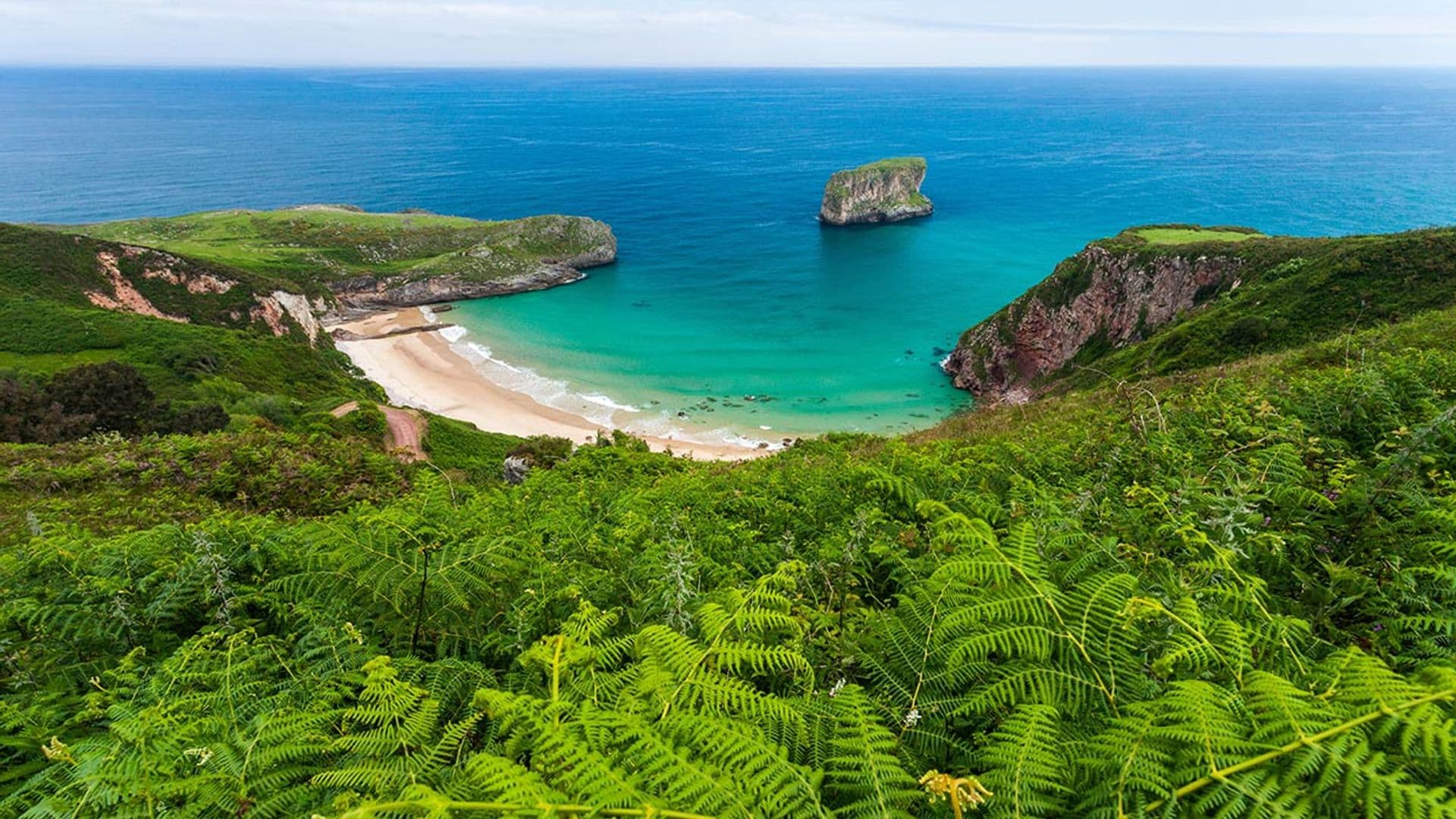 Ballota, la playa asturiana que potencia los sentidos