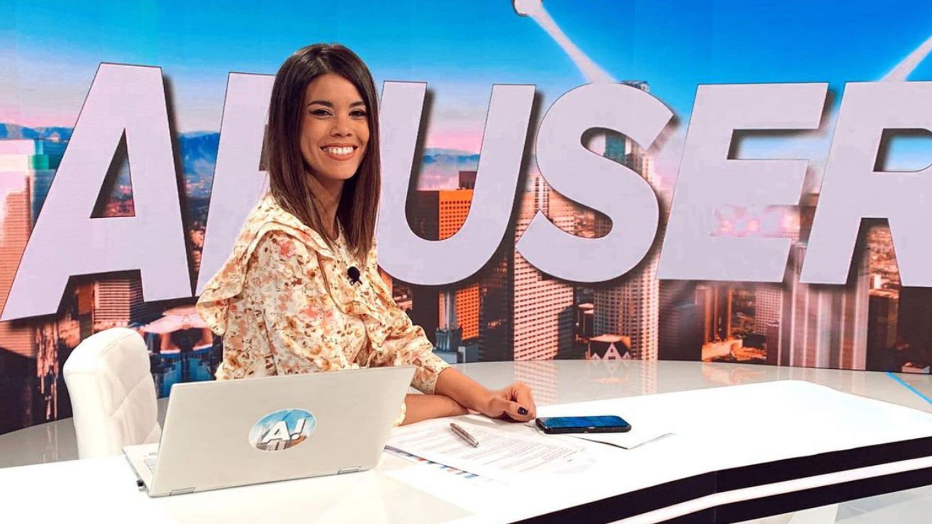 Alba Gutiérrez, de 'Aruseros', anuncia su embarazo en pleno directo