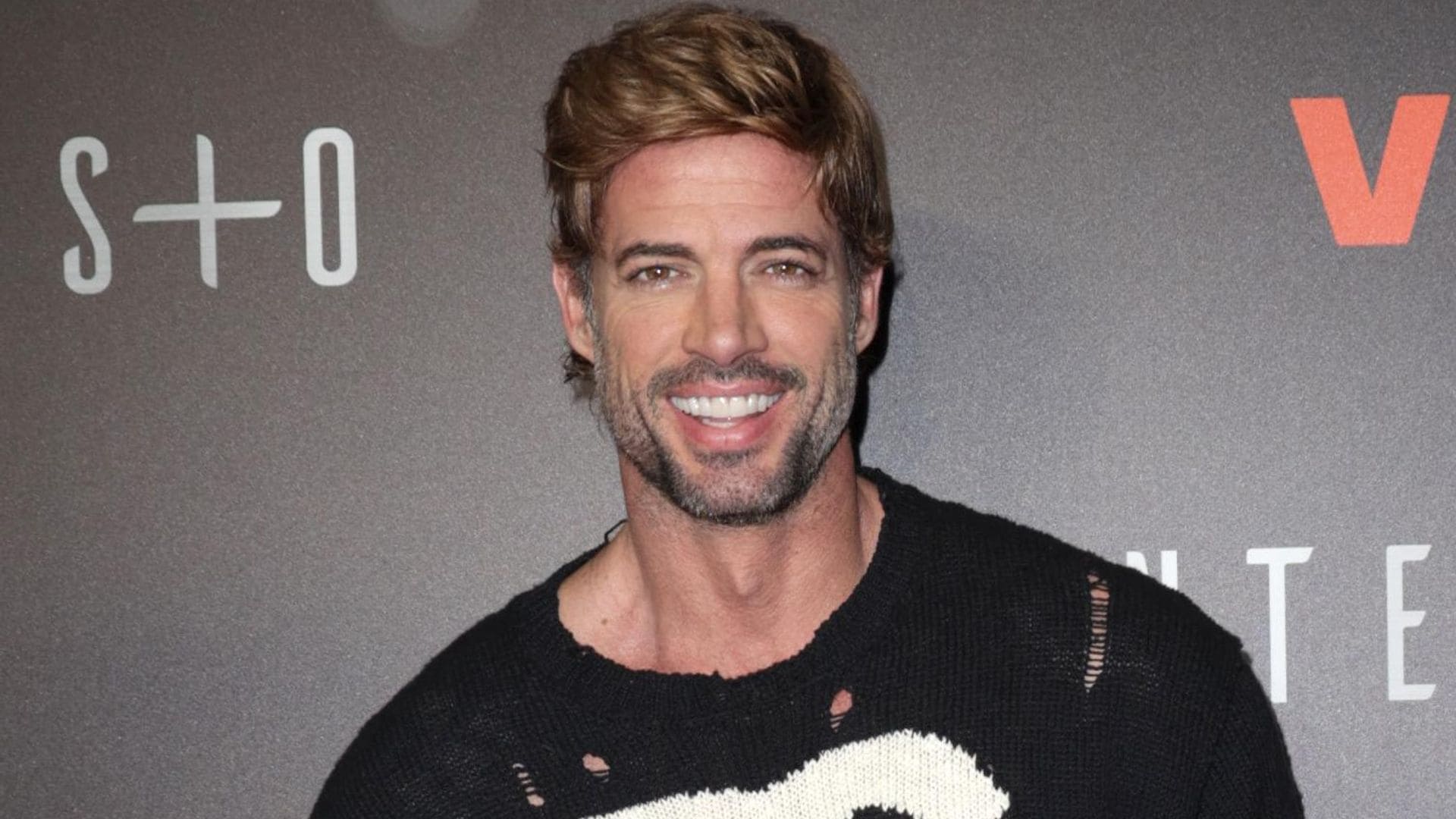 ¿Una confesión? William Levy se pone romántico y canta: ‘Cerré mi puerta a tu querer...’