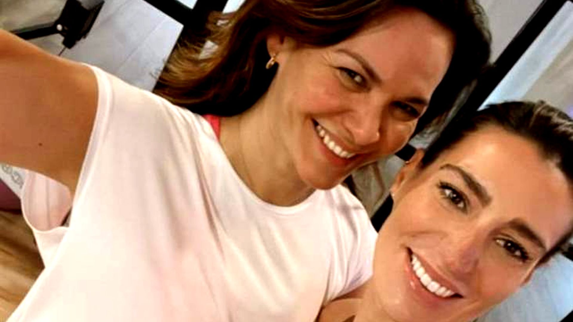 Eugenia Osborne y Fabiola Martínez presumen de amistad (y buena forma) pese a los malos entendidos del pasado
