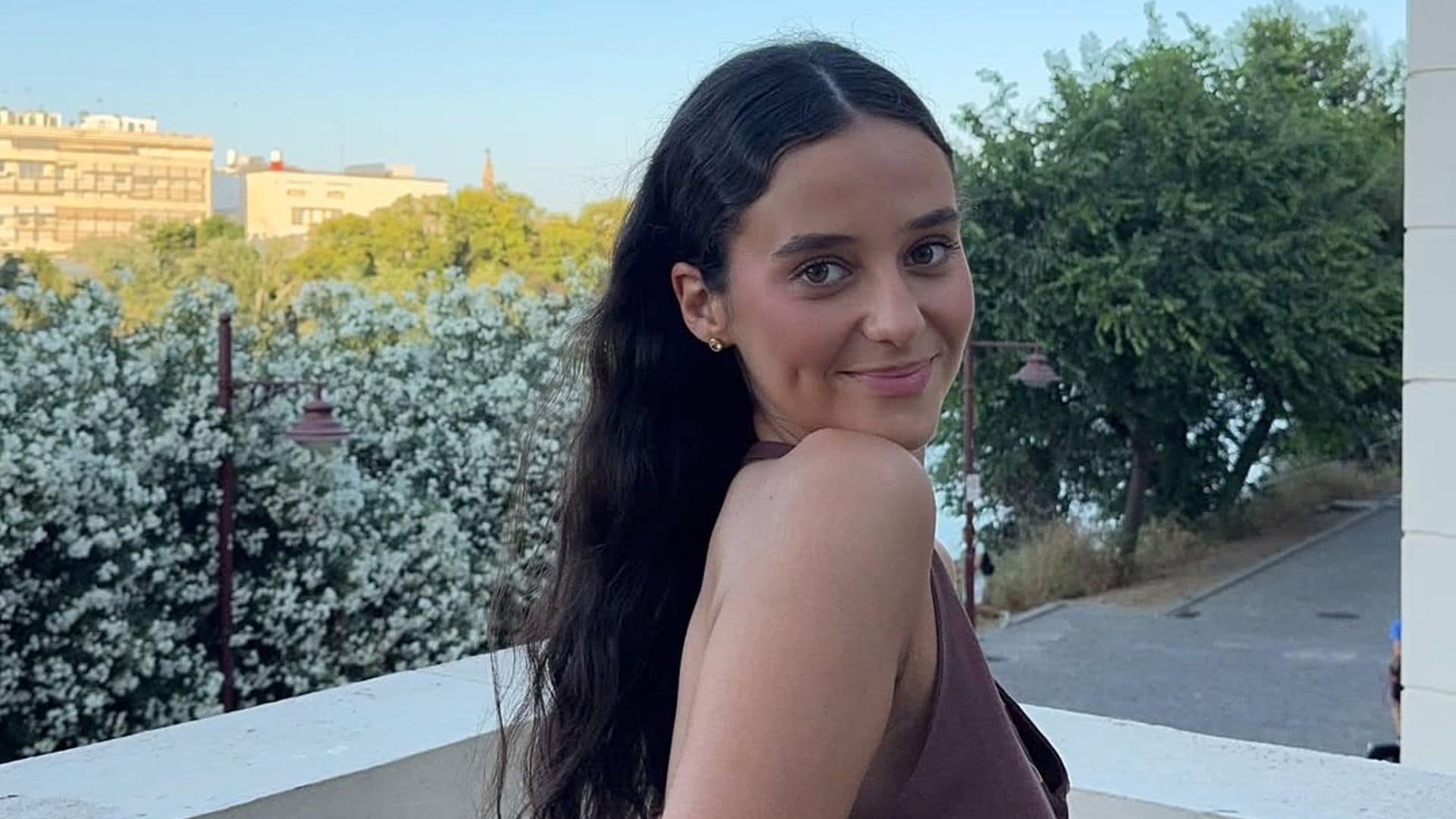 Victoria Federica, espectacular en bikini con el color que potencia el bronceado y un bonito guiño a su mejor amiga