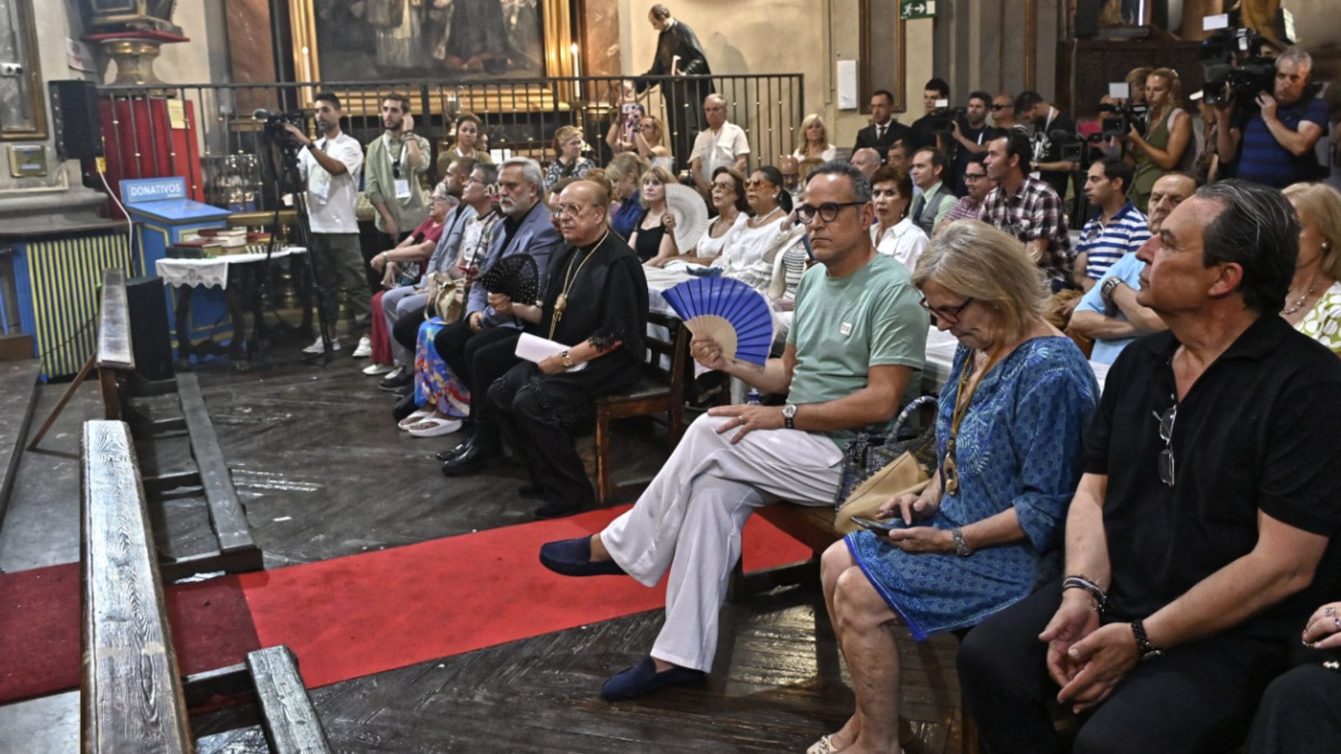 Así ha sido el último adiós a Carmen Sevilla en un emotivo funeral organizado por Rappel
