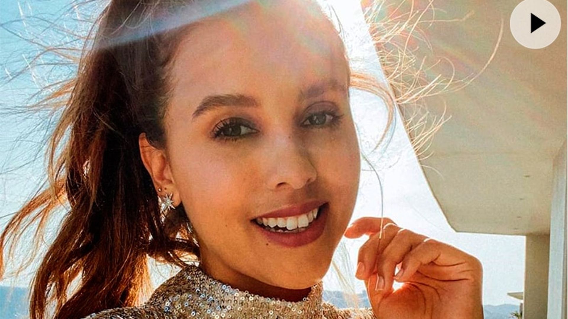 En entrevista con ¡HOLA! TV, Paulina Goto se confiesa enamorada y se deshace en halagos hacia su novio