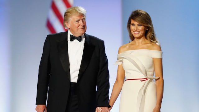 WASHINGTON, DC - JANUARY 20:  President Donald Trump and first lady Melania Trump arrive at the Freedom Inaugural Ball at the Washington Convention Center January 20, 2017 in Washington, D.C.  President Trump was sworn today as the 45th U.S. President.  (Photo by Aaron P. Bernstein/Getty Images)