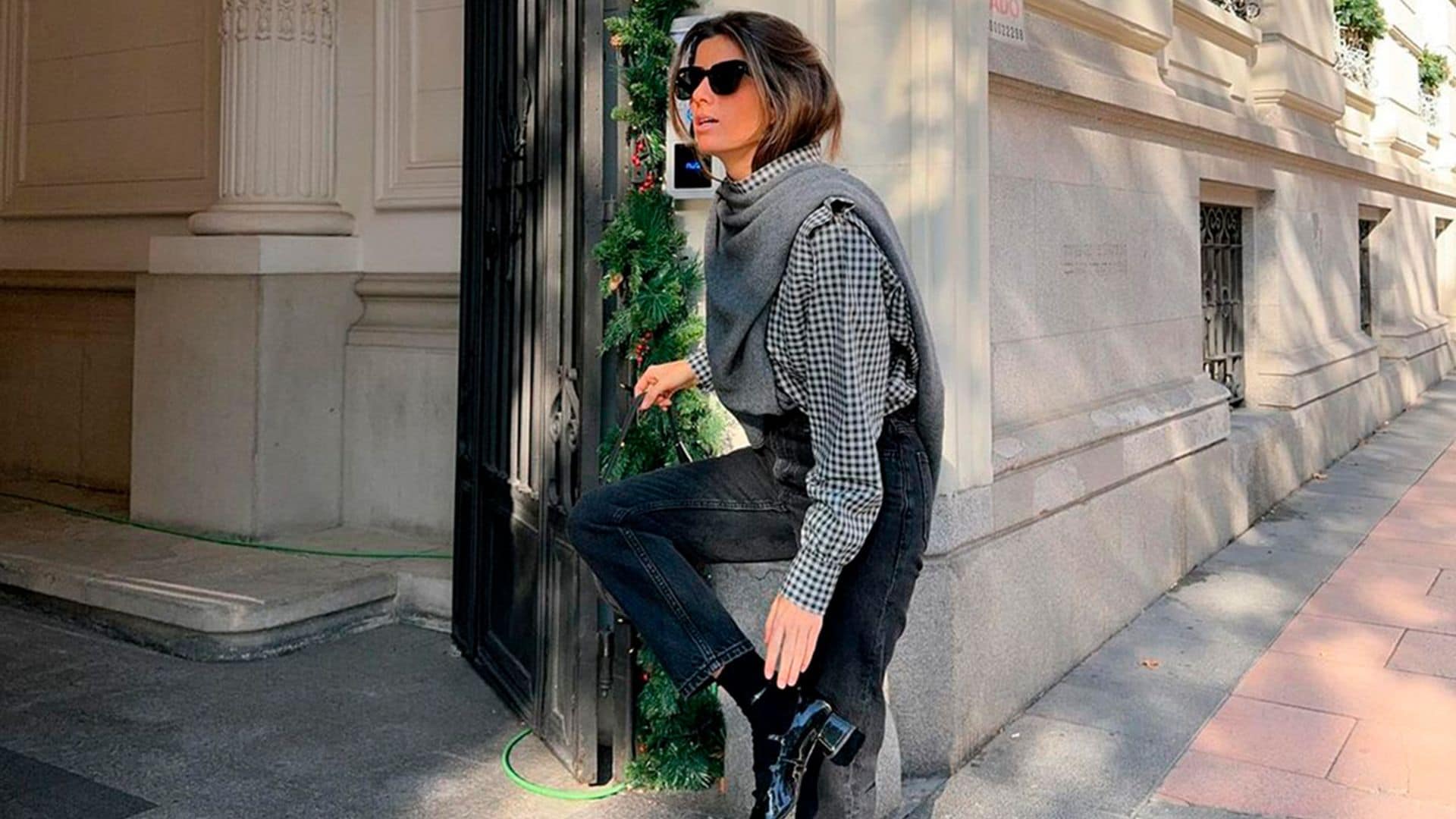 Este es el zapato cómodo que las 'influencers' españolas combinan con vaqueros pitillo