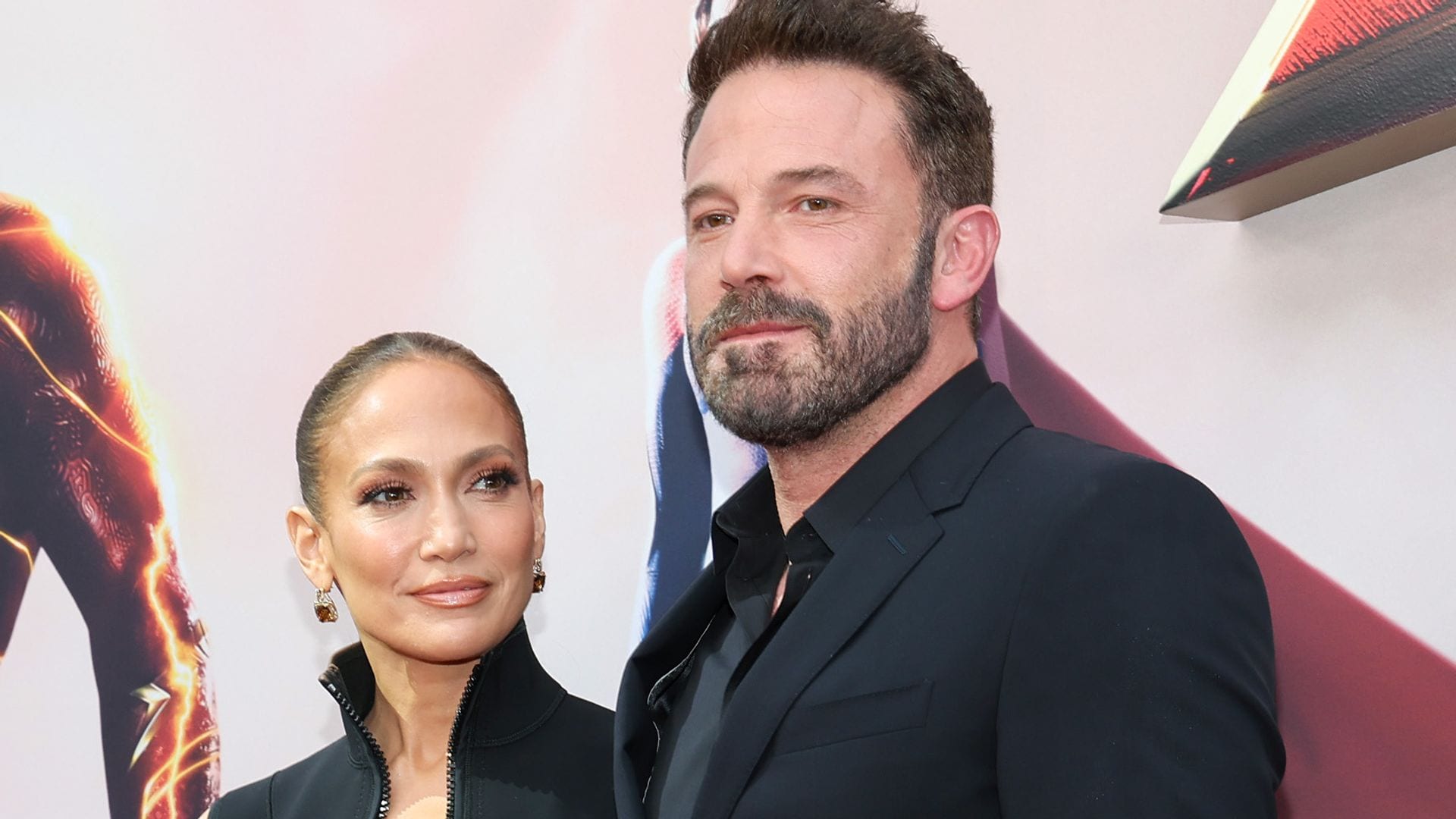 Jennifer Lopez y Ben Affleck en la premier de "The Flash" en Hollywood, California. 