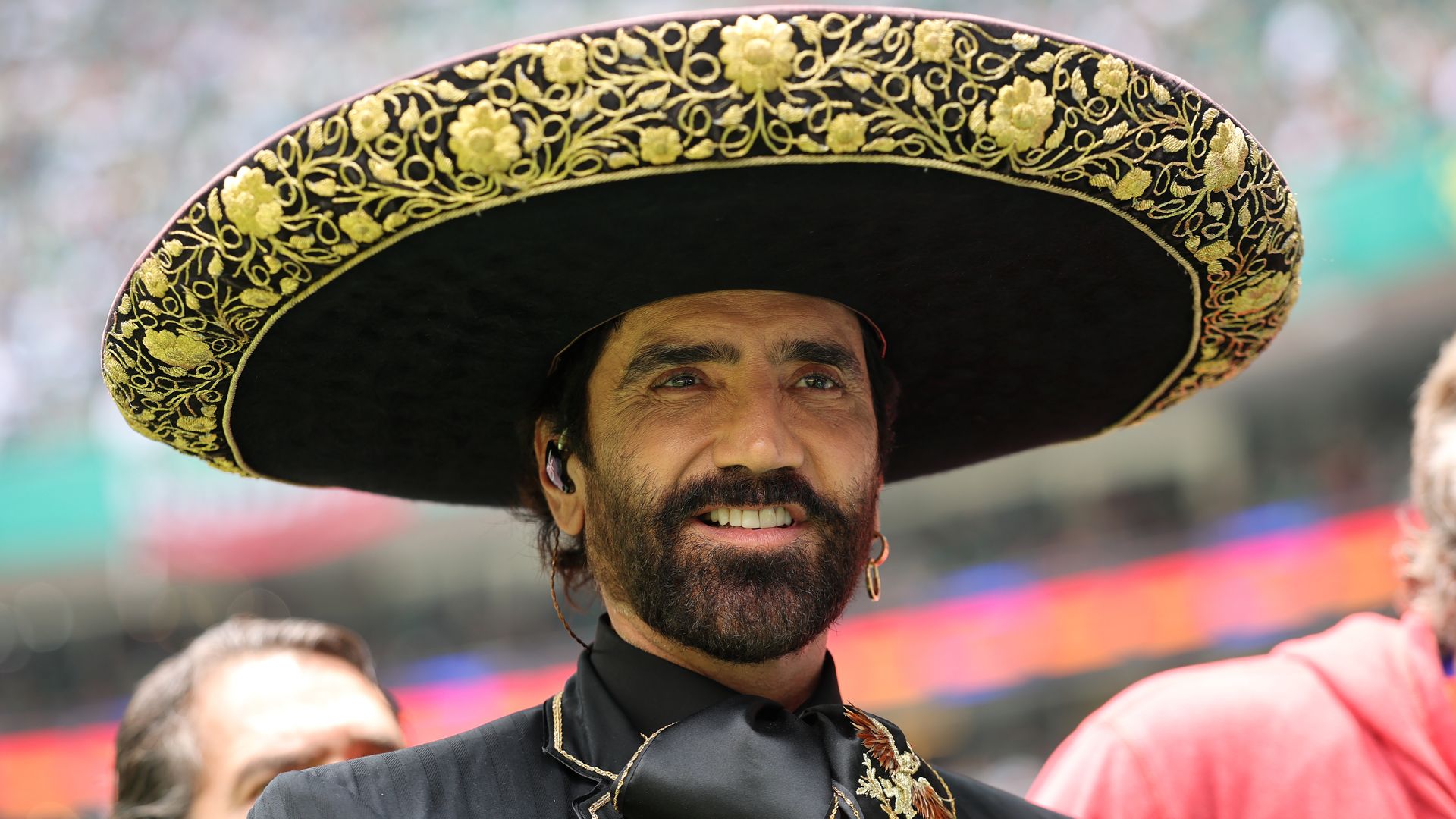 Alejandro Fernández comparte su orgullo y emoción tras interpretar el Himno Nacional en el Mundial 2026