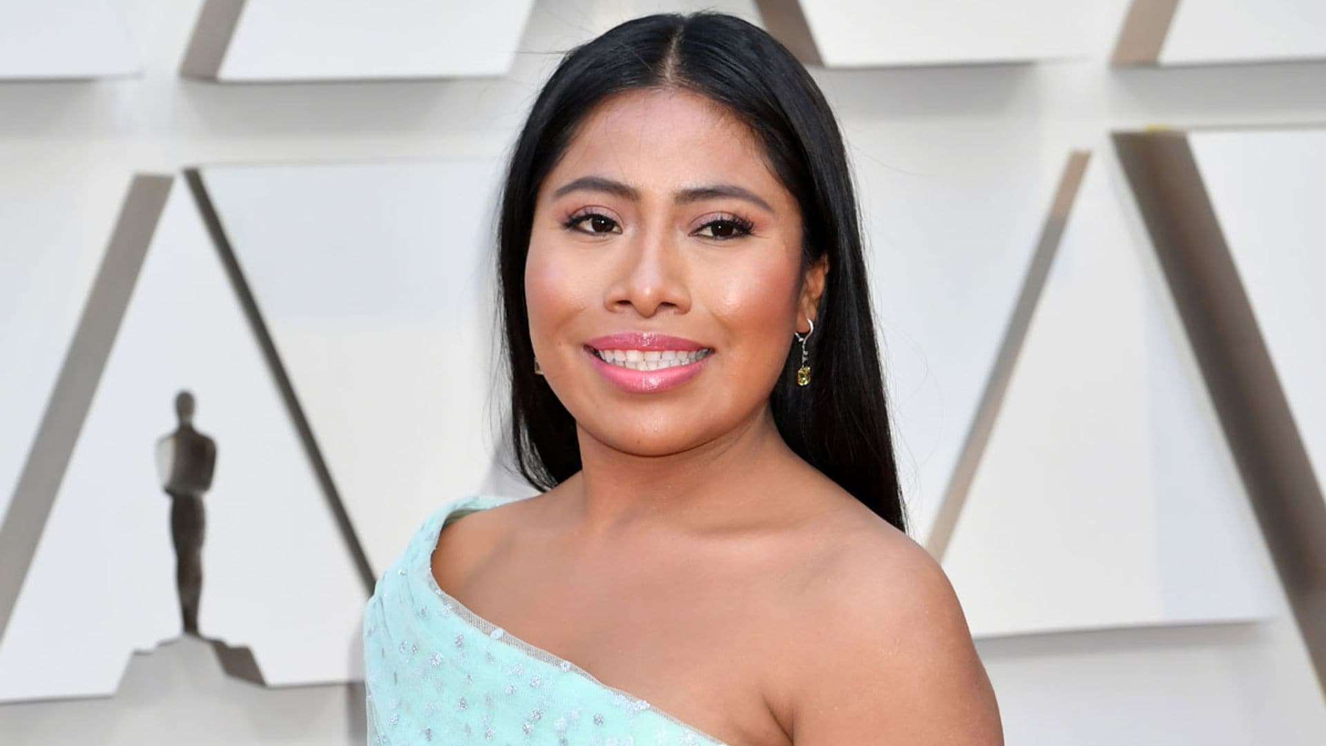 Oscar 2019: Yalitza Aparicio llega a los Premios de la Academia con su mamá