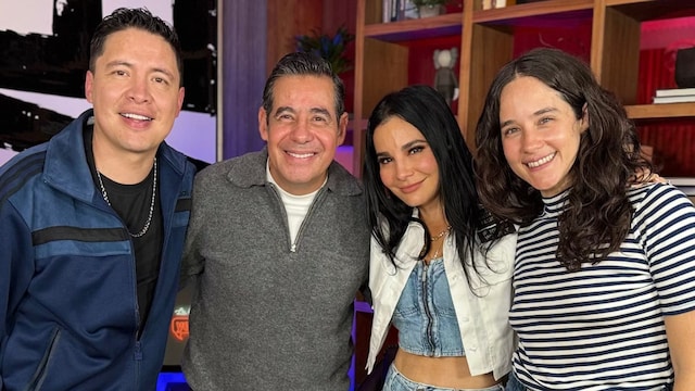 Martha Higareda y Ximena Sariñana y Armando Hernández en el reencuentro del elenco de 'Amar Te Duele'