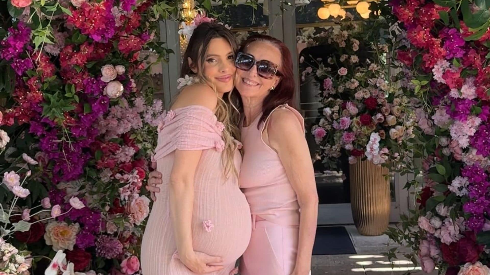 Anna Maronese, madre de Lele Pons, estuvo a cargo de su hermoso baby shower.