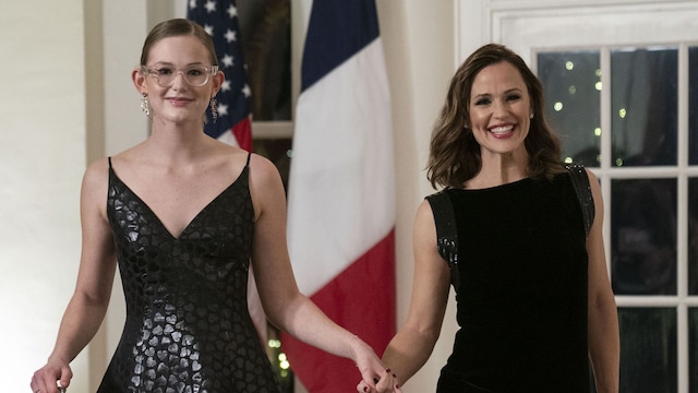 Violet Affleck y Jennifer Garner acudieron a una cena de Estado en la Casa Blanca en 2022.