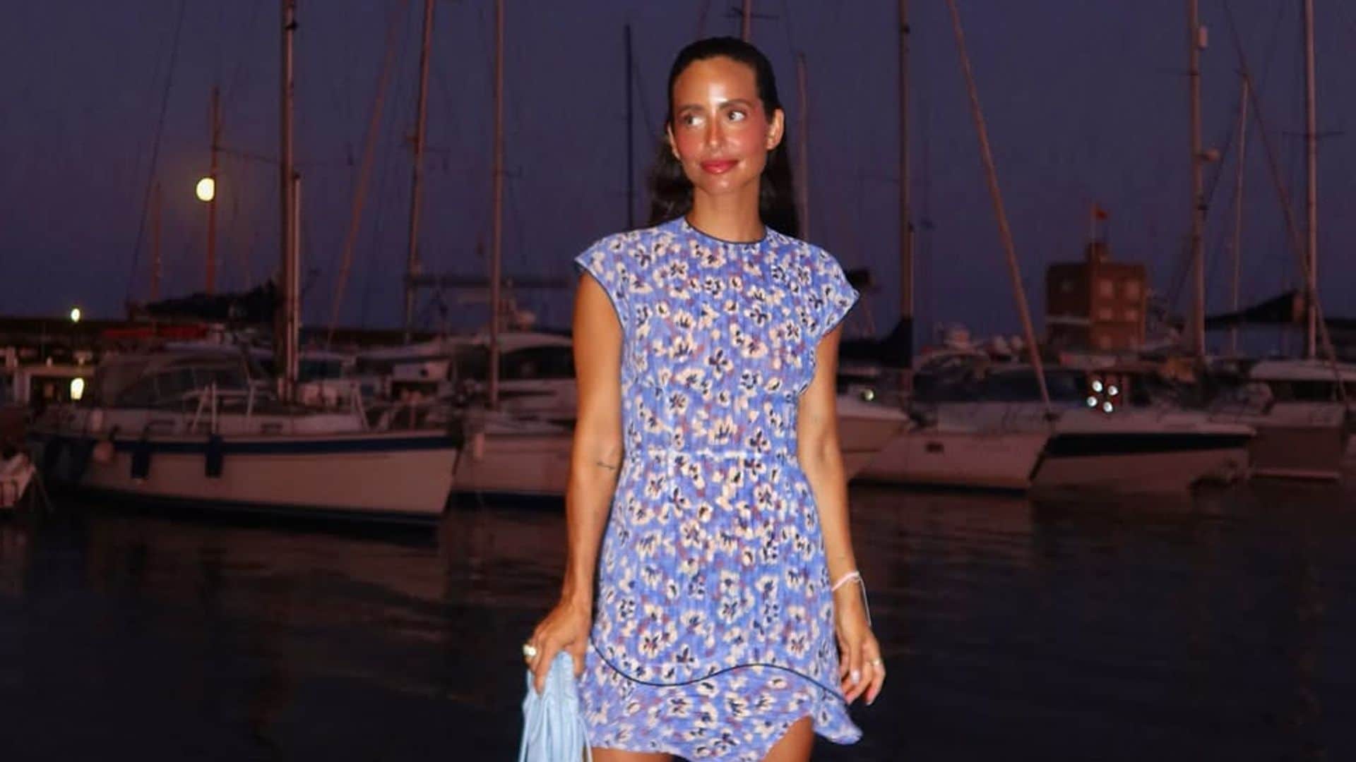 Los minivestidos made in Spain de María Fernández Rubíes con los que presume de piernas bronceadas en Sotogrande