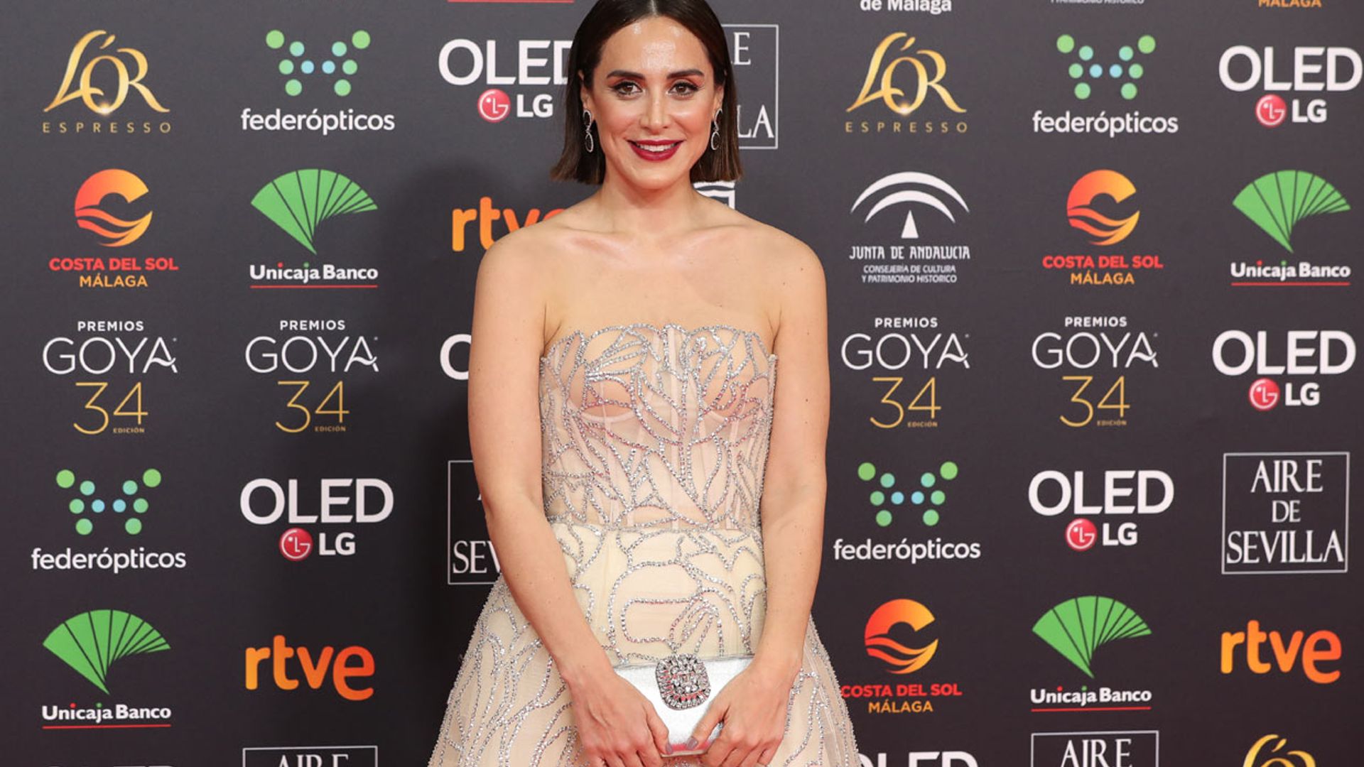 Tamara Falcó, una Cenicienta moderna sobre la alfombra roja con su vestido-corsé