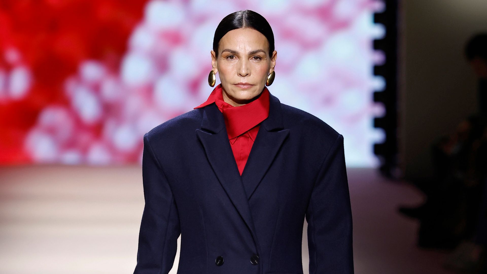 Inés Sastre desfila en Fashion Week Madrid por sorpresa para Simorra tras más de dos décadas de ausencia