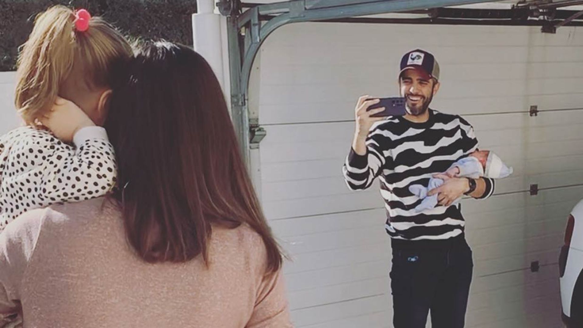 Así fue el momento en el que los hijos de Roberto Leal y Sara Rubio se conocieron