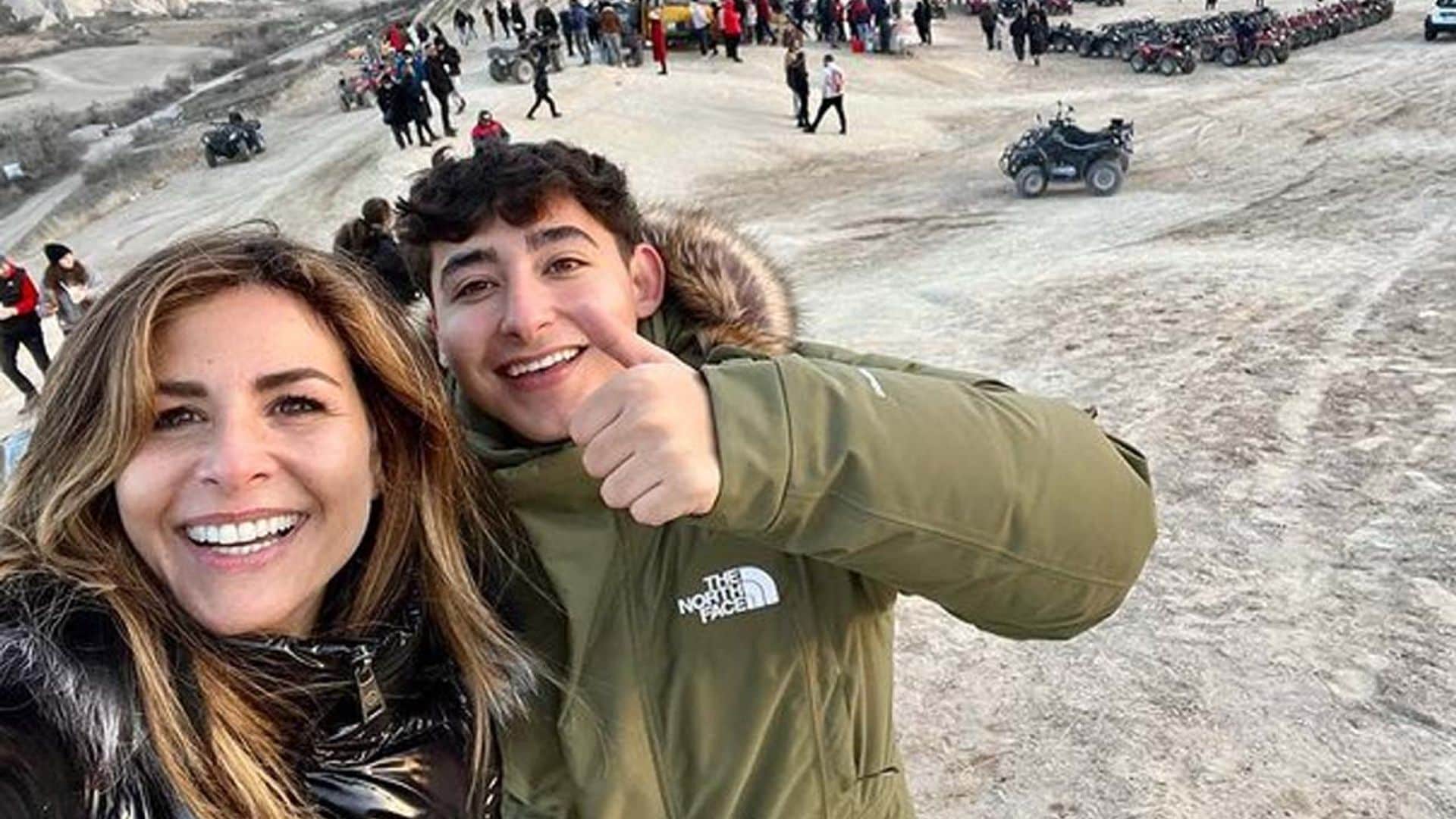 Así es Juan del Val, el hijo mayor de Nuria Roca que arrasa en las redes sociales