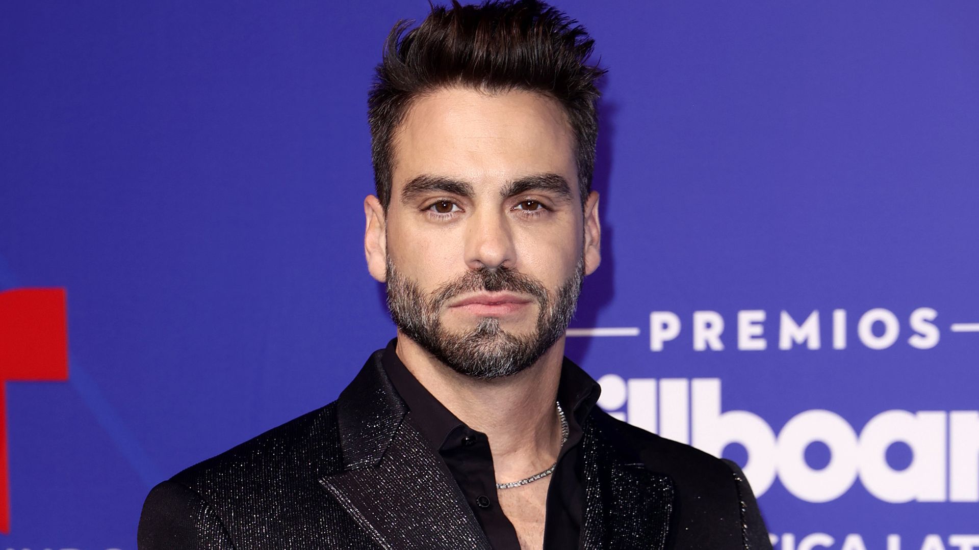 Frederik Oldenburg en la red carpet de los Premios Billboard 2024.