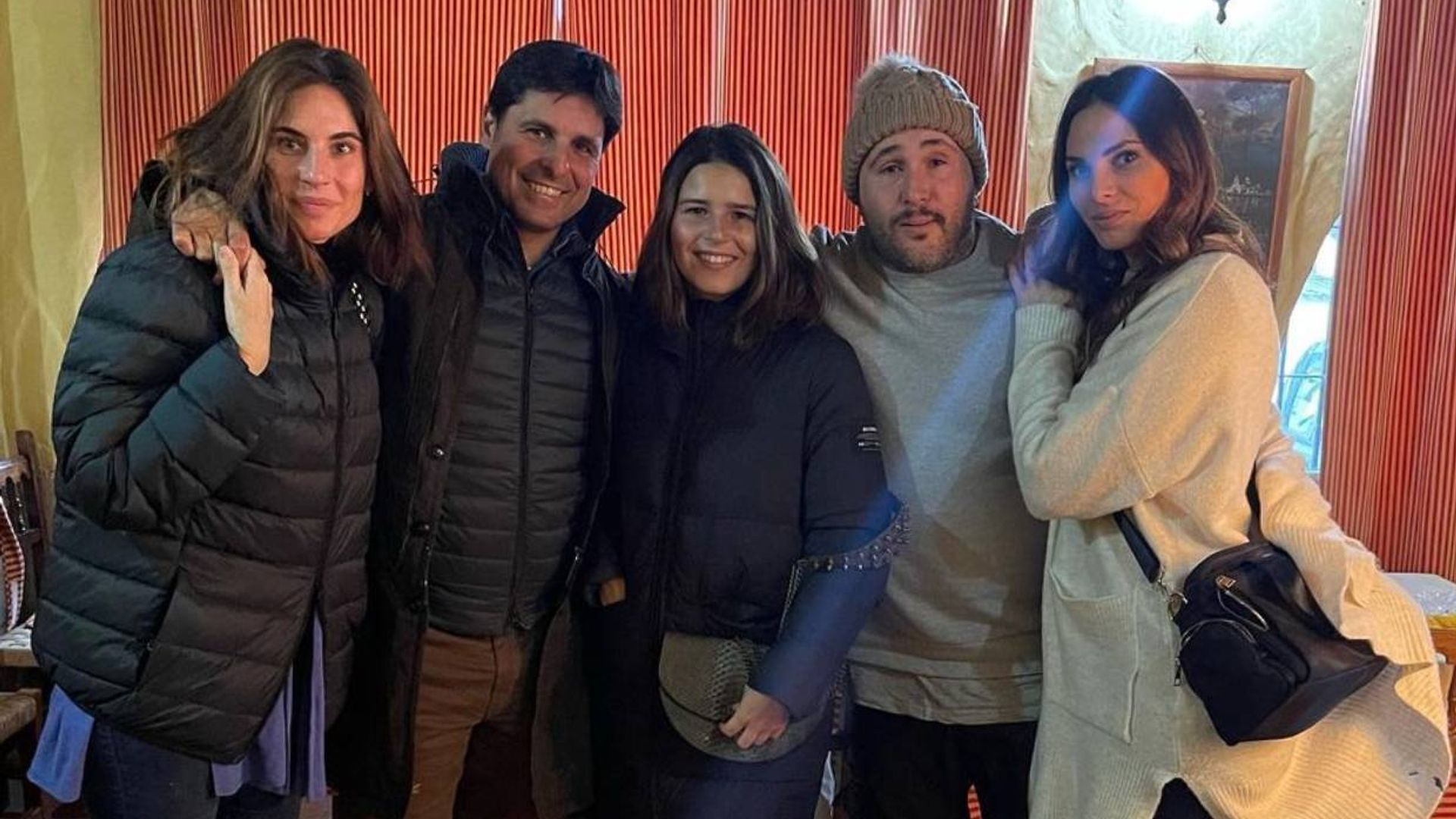 Tana Rivera se divierte con su padre, sus tíos y Lourdes Montes en un nuevo encuentro familiar