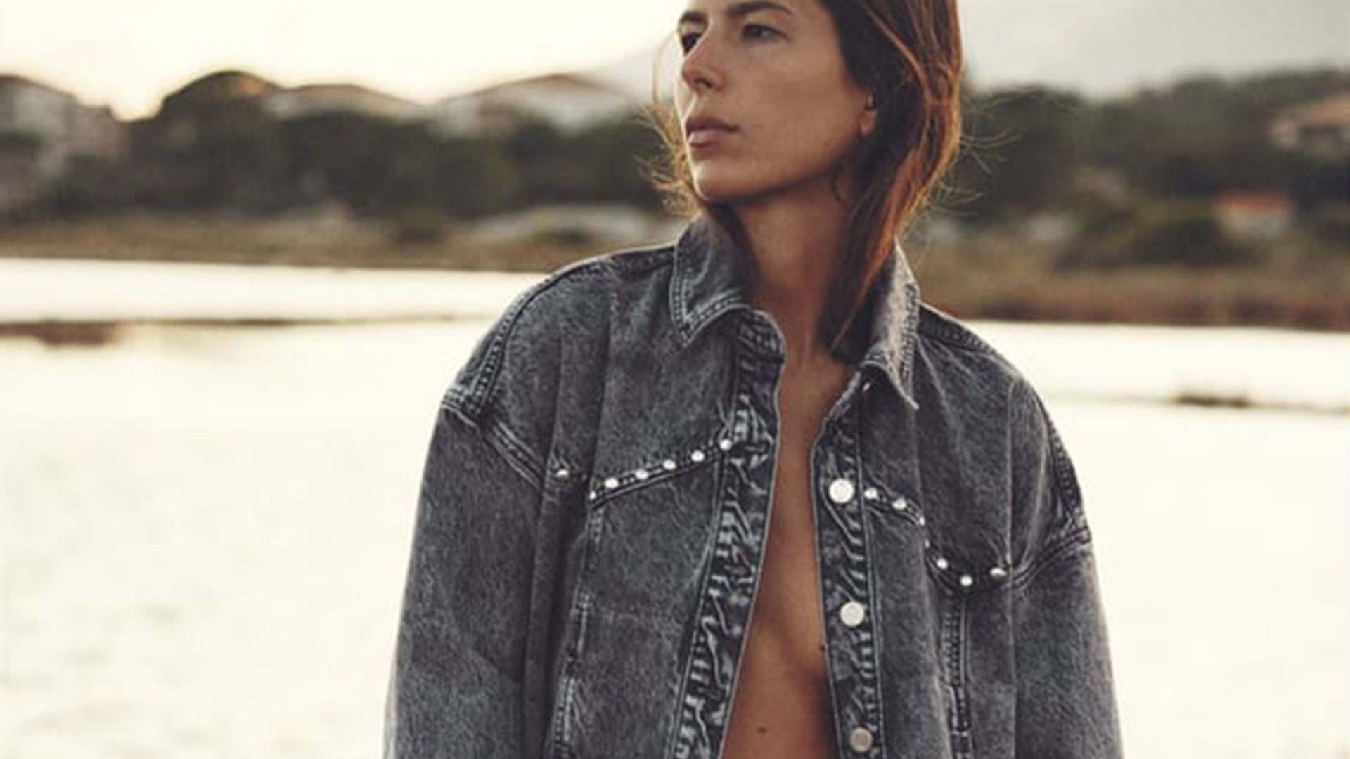 Elegir un 'total look' de Zara, el truco más fácil de las chicas elegantes
