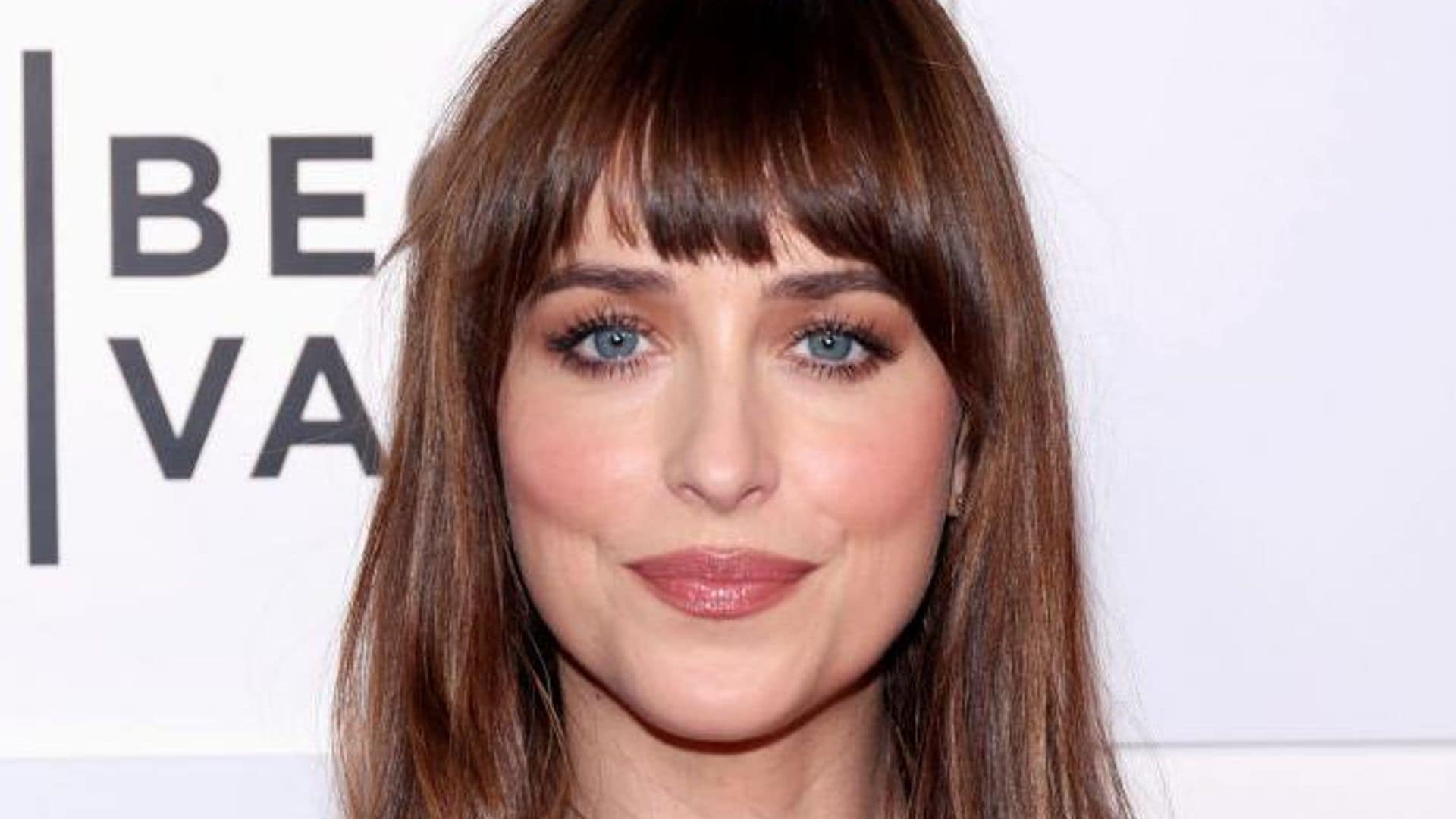 Dakota Johnson deslumbra con transparencias y encaje en el Festival de Cine de Tribeca