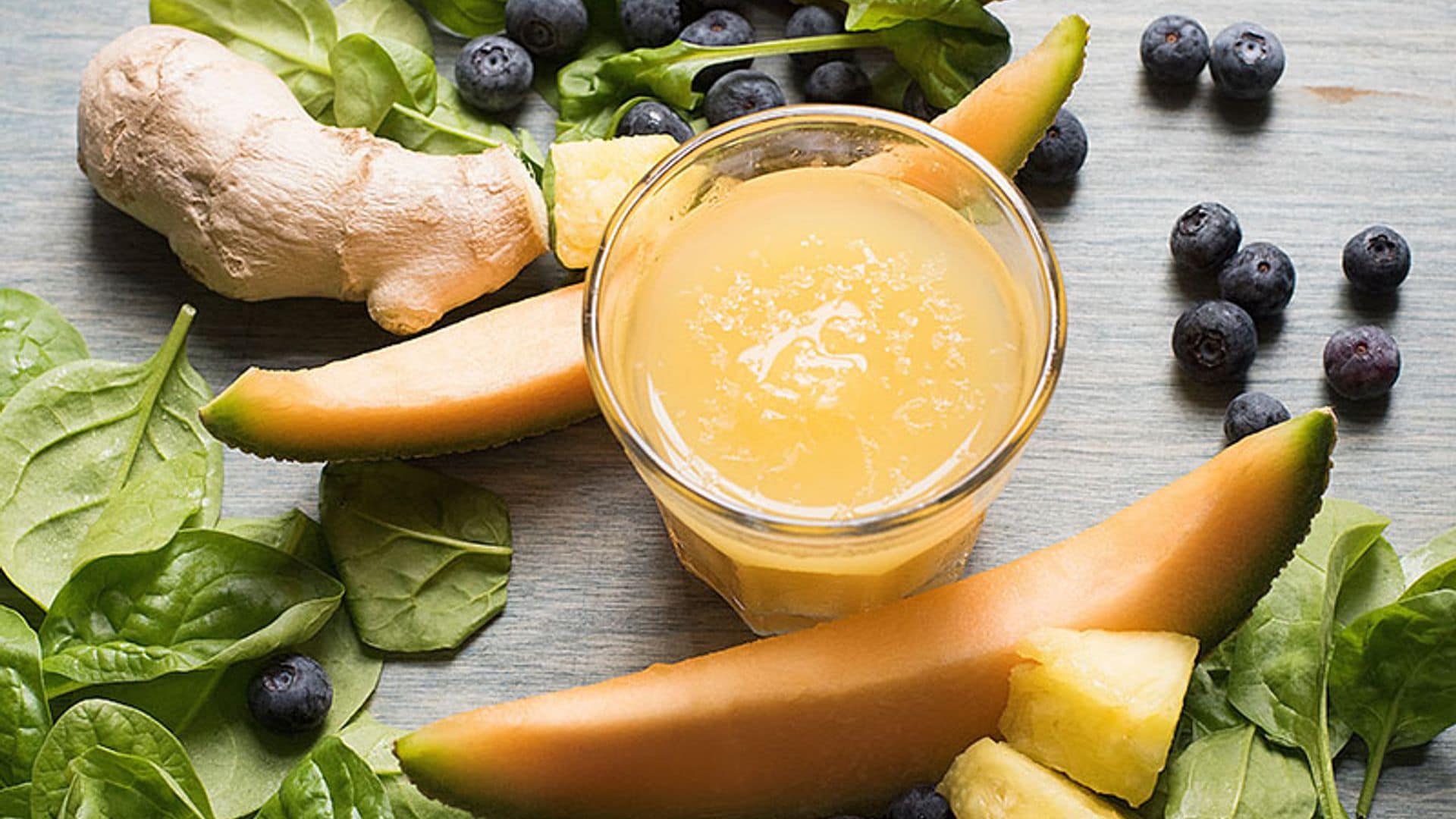 'Smoothie' de espinacas con melón y piña