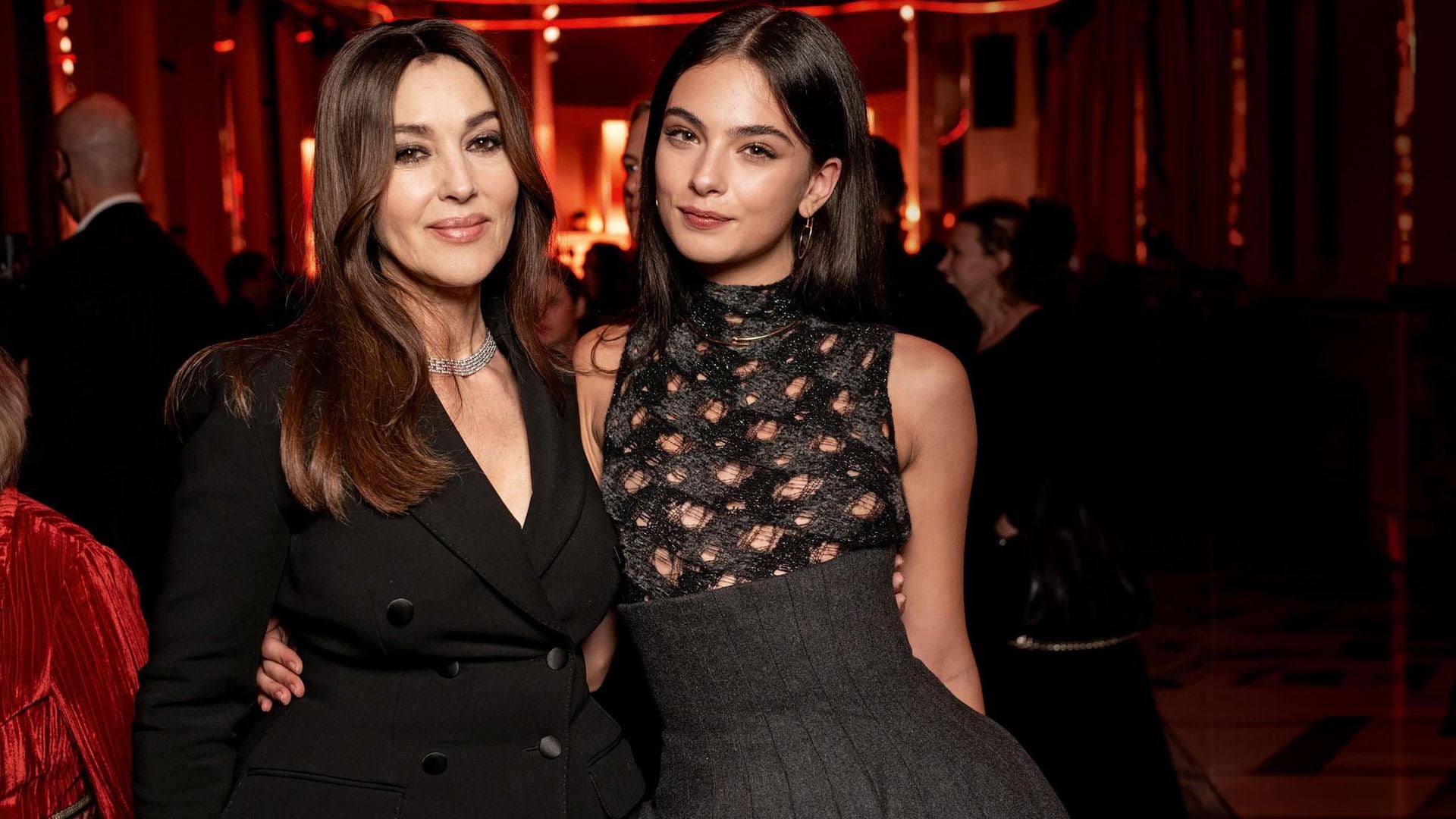 Deva Cassel, las imágenes que prueban que es la heredera de la belleza de su madre, Monica Bellucci