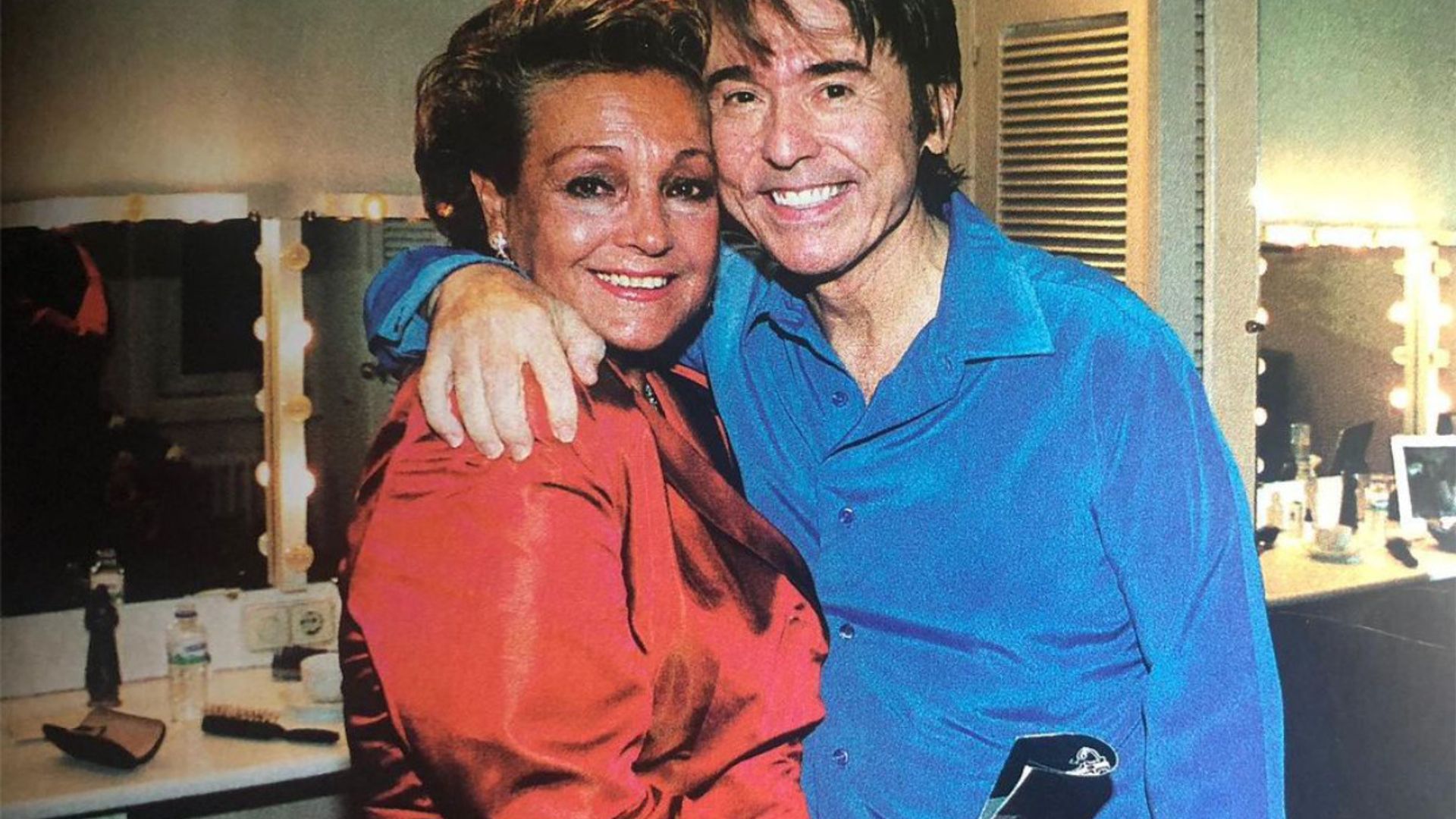 De Raphael a Norma Duval, los amigos de Carmen Sevilla lloran la muerte de la artista, con la que 'se va parte de una época'
