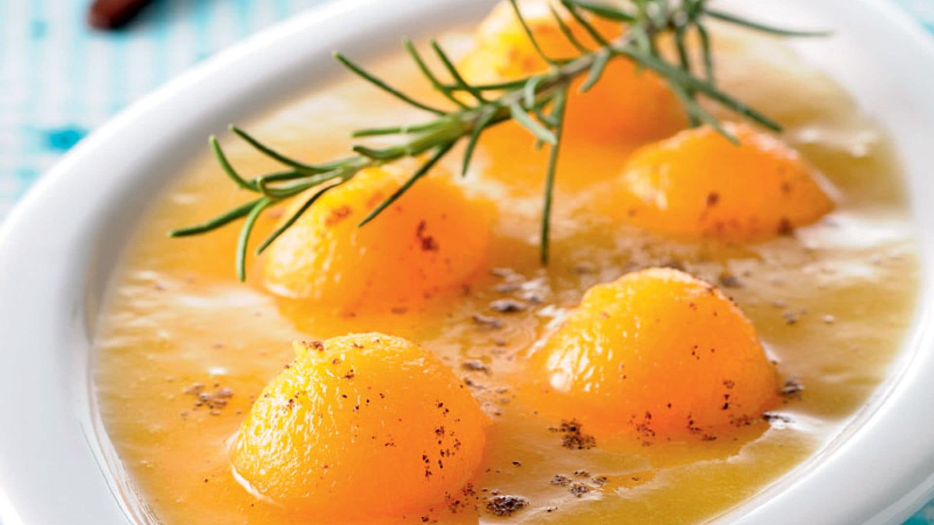 Sopa de melocotón al romero con melón
