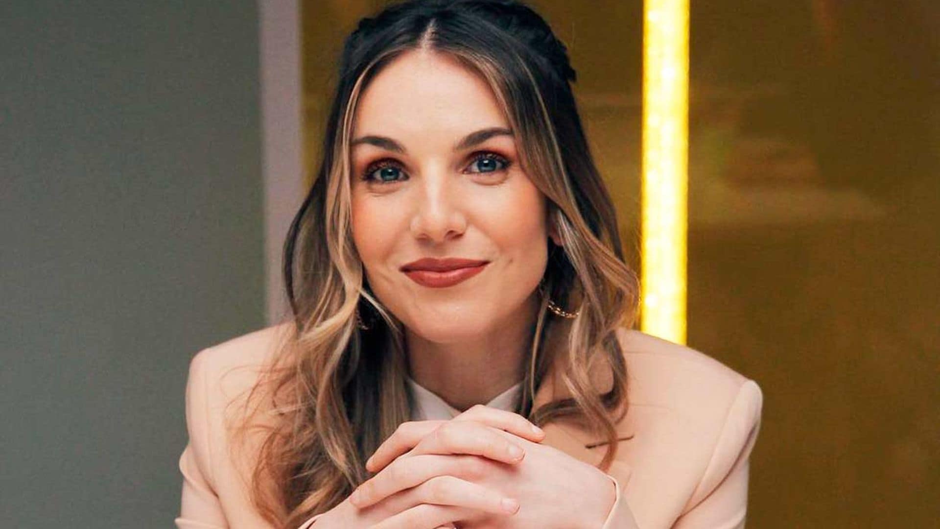 Así es Inés Hernand, la comunicadora favorita de la generación Z