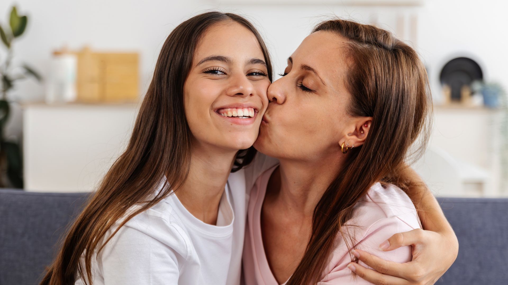Beatriz Gil Bóveda, psicóloga: "Poner límites no aleja a los hijos, lo que suele distanciarlos es sentir que no pueden acudir a sus padres cuando se equivocan"