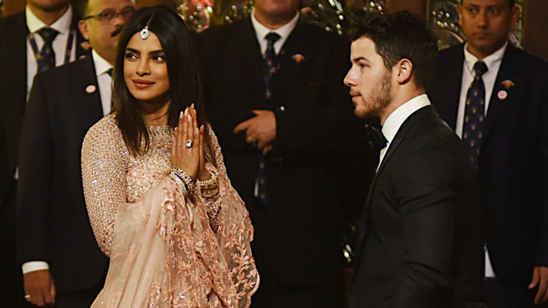 Priyanka Chopra, una invitada perfecta convertida en diosa hindú