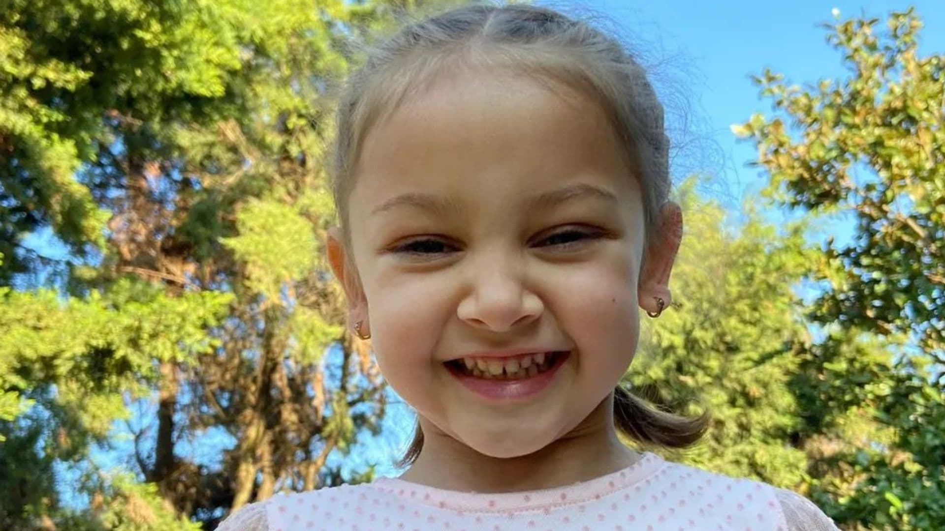 Así es Gece Isik Demirel, la pequeña protagonista de 'Querida madre' que ha enamorado a la audiencia