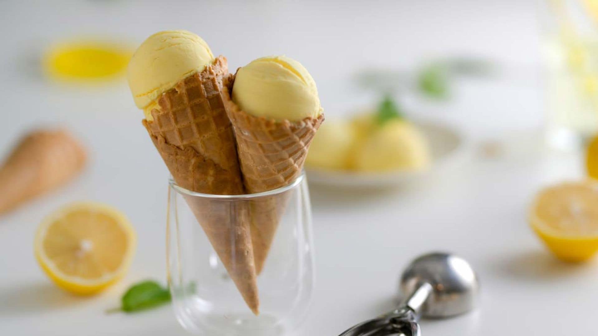 Helado de yogur y limón