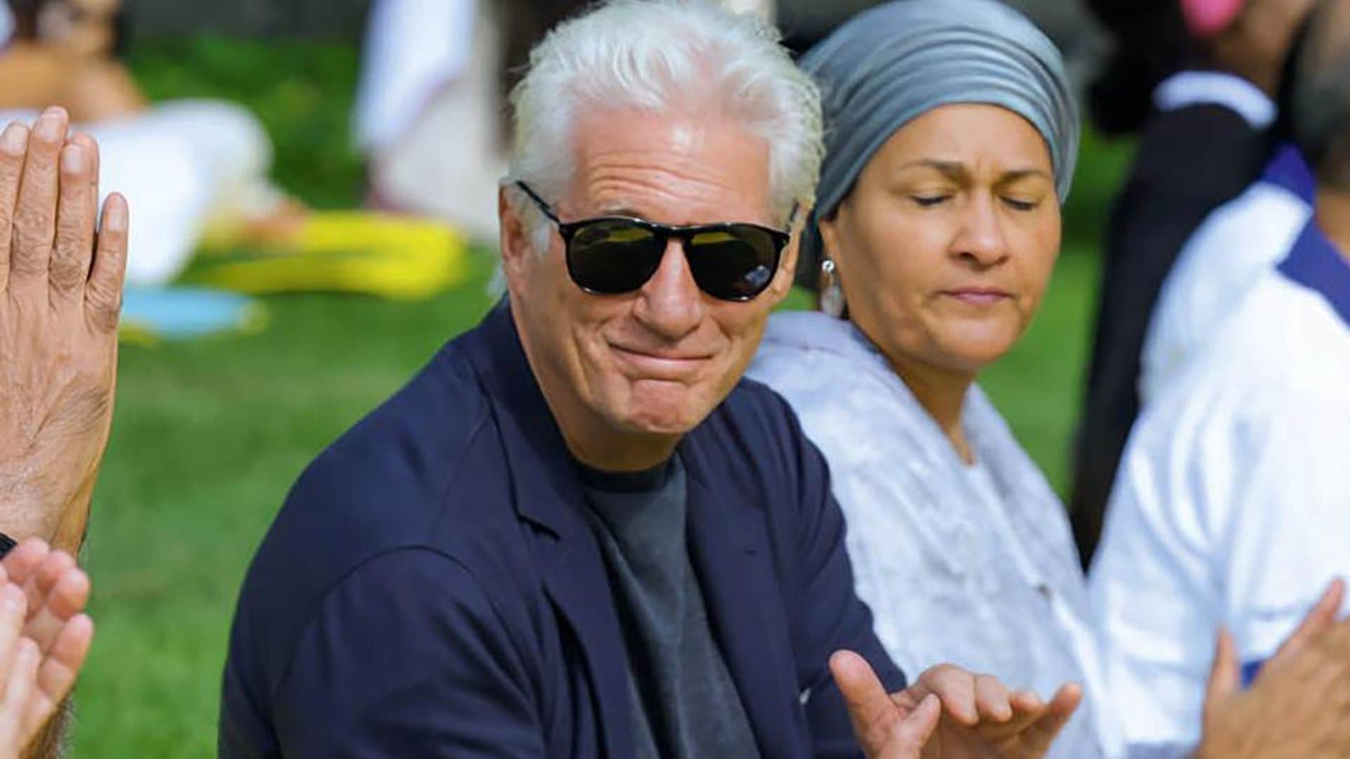 Richard Gere: de estrella de Hollywood a yogui de récord a sus 73 años