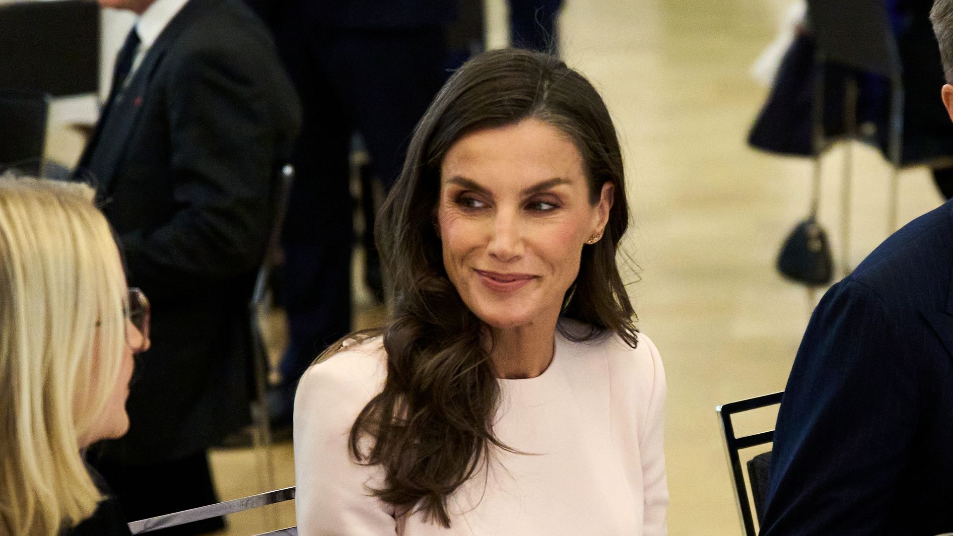 reina letizia maquillaje natural