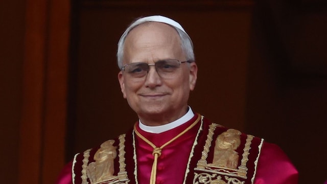 El Papa León XIV recién elegido pontífice