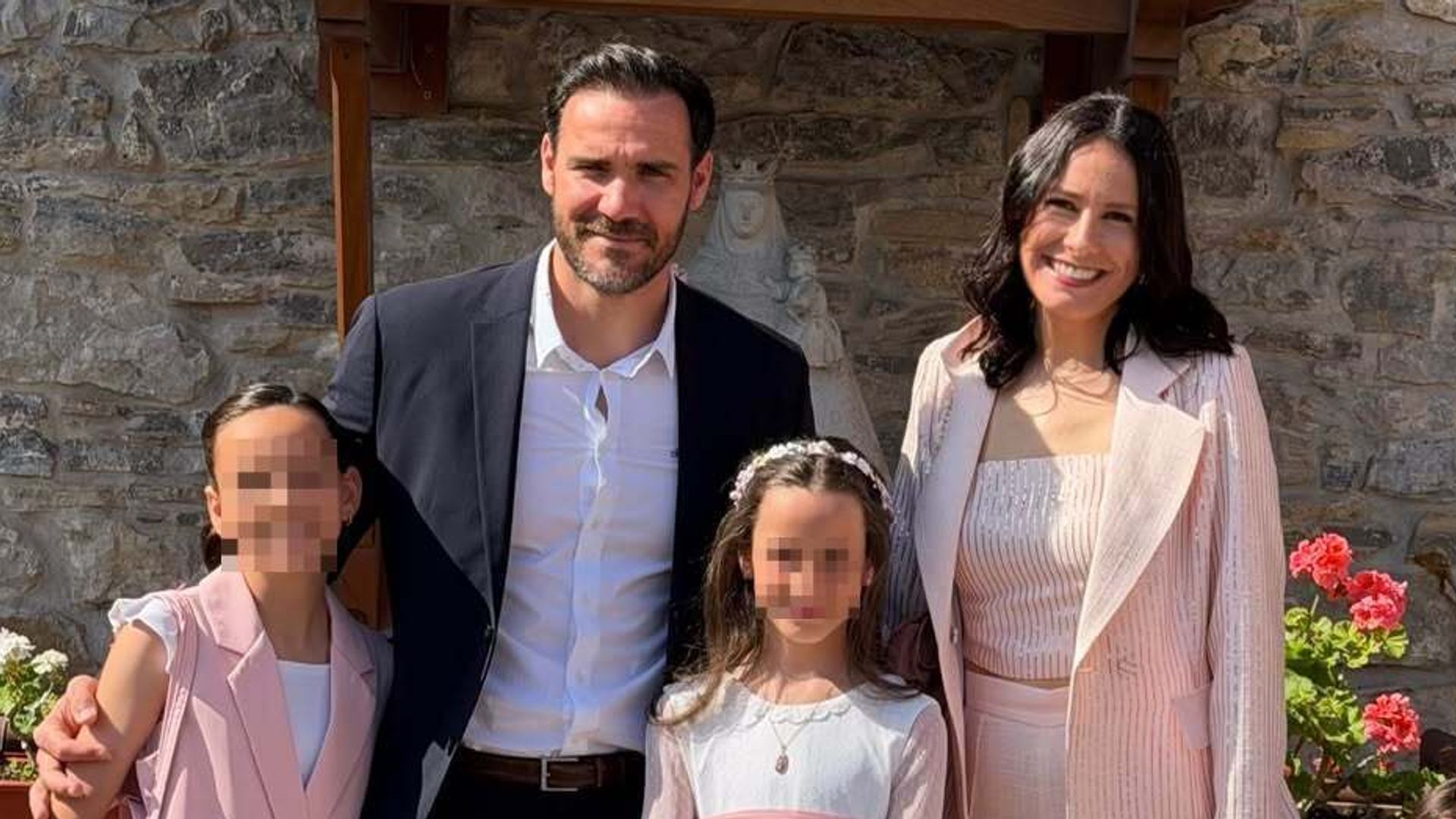 Saúl Craviotto y Celia García celebran la primera comunión de su hija Alejandra: Espero que recuerdes siempre este día