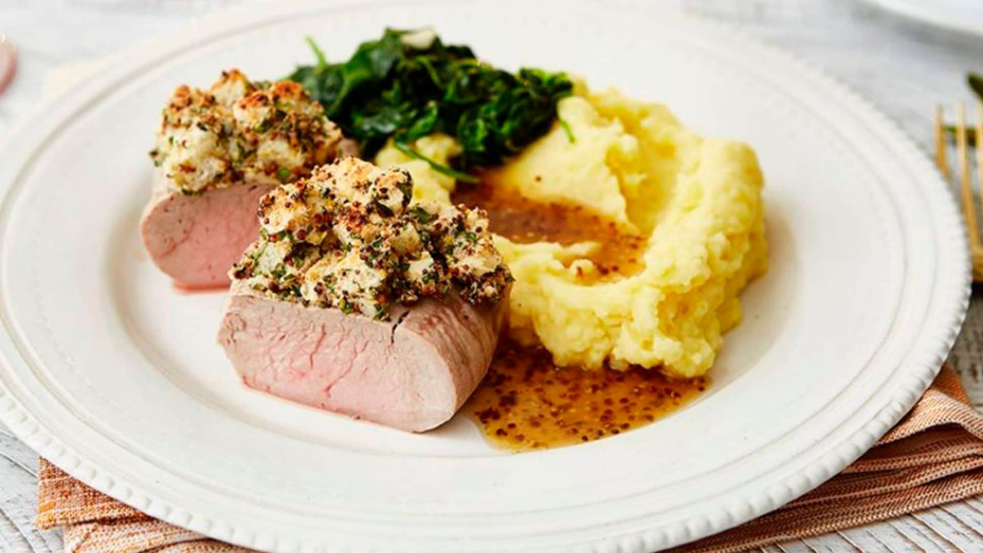 Solomillo de cerdo con corteza de mostaza y puré de patatas con limón